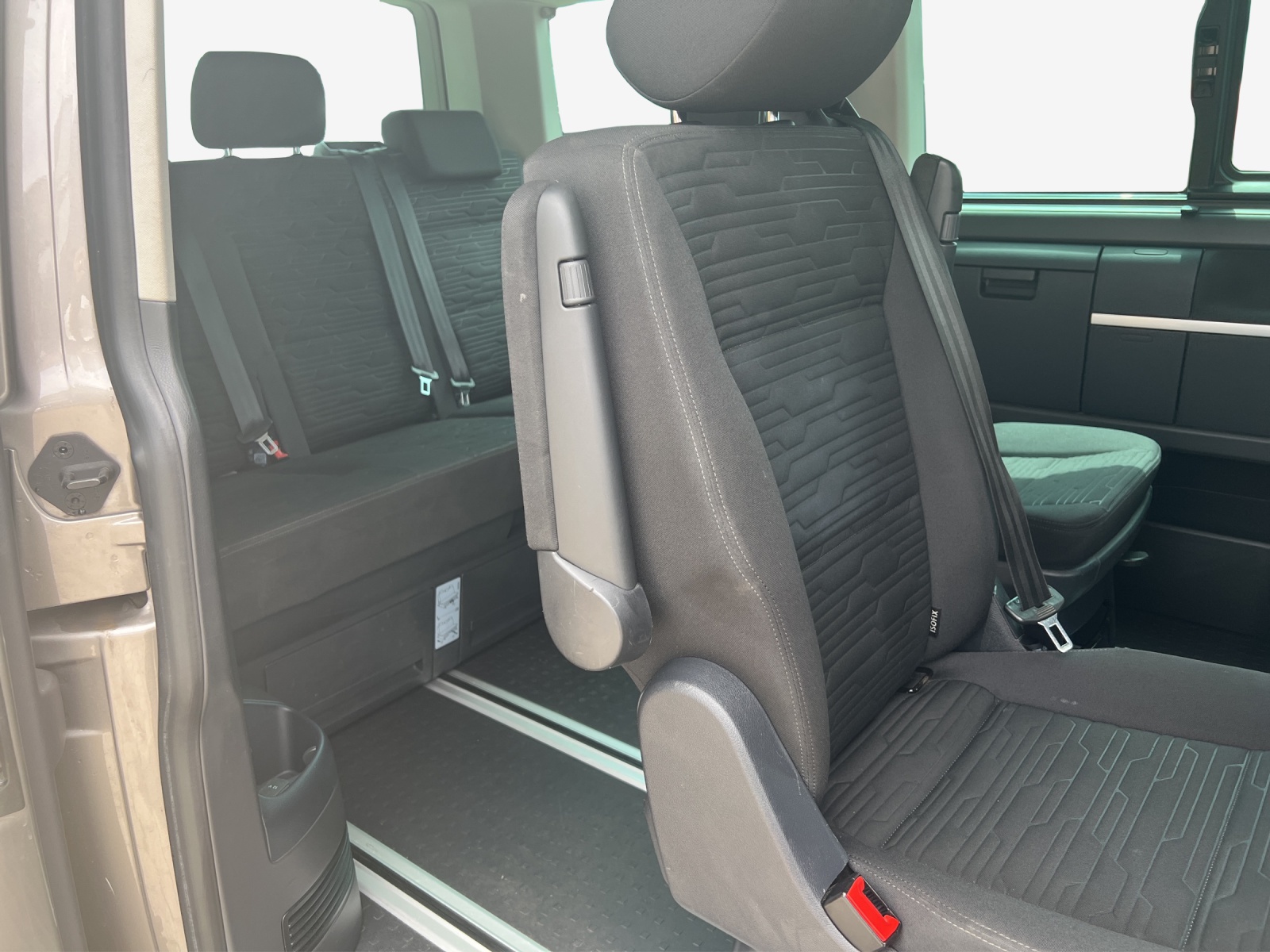 VW T6.1 Multivan 2.0 Bi-TDI Family DSG-image-13