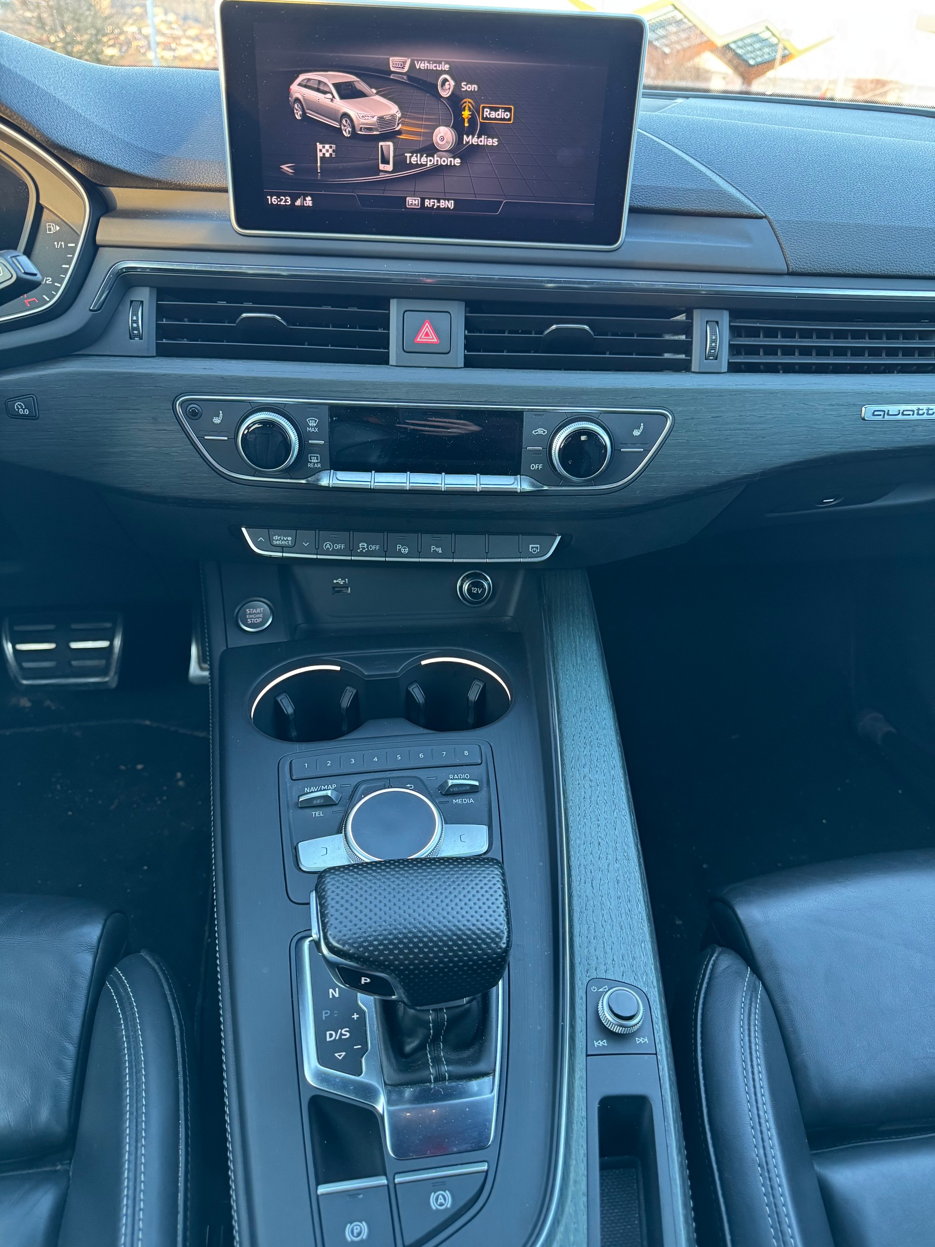 AUDI A4 Avant 2.0 TDI quattro S-tronic-image-8