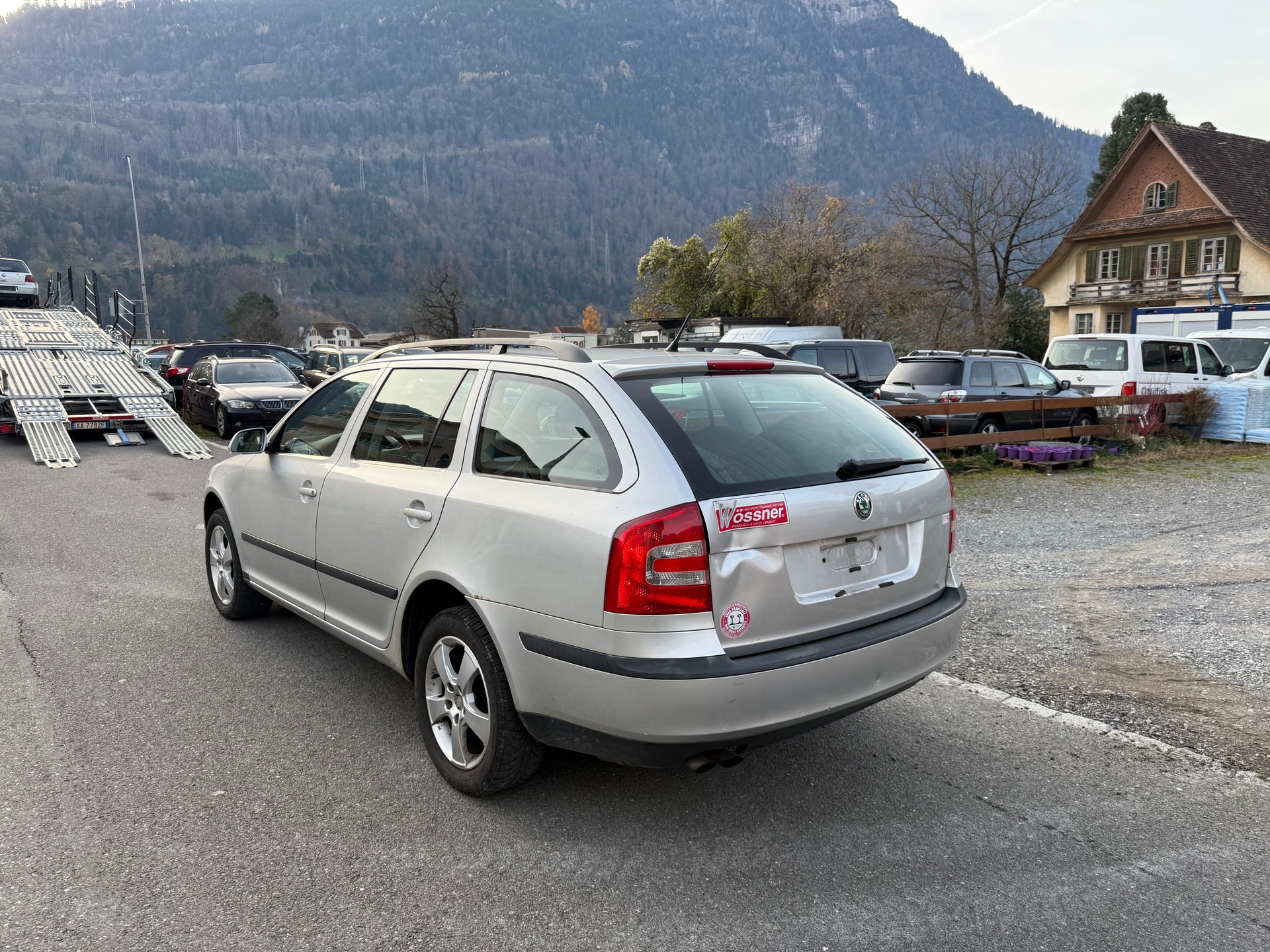 SKODA Octavia 2.0 FSI Adventure 4x4-image-3