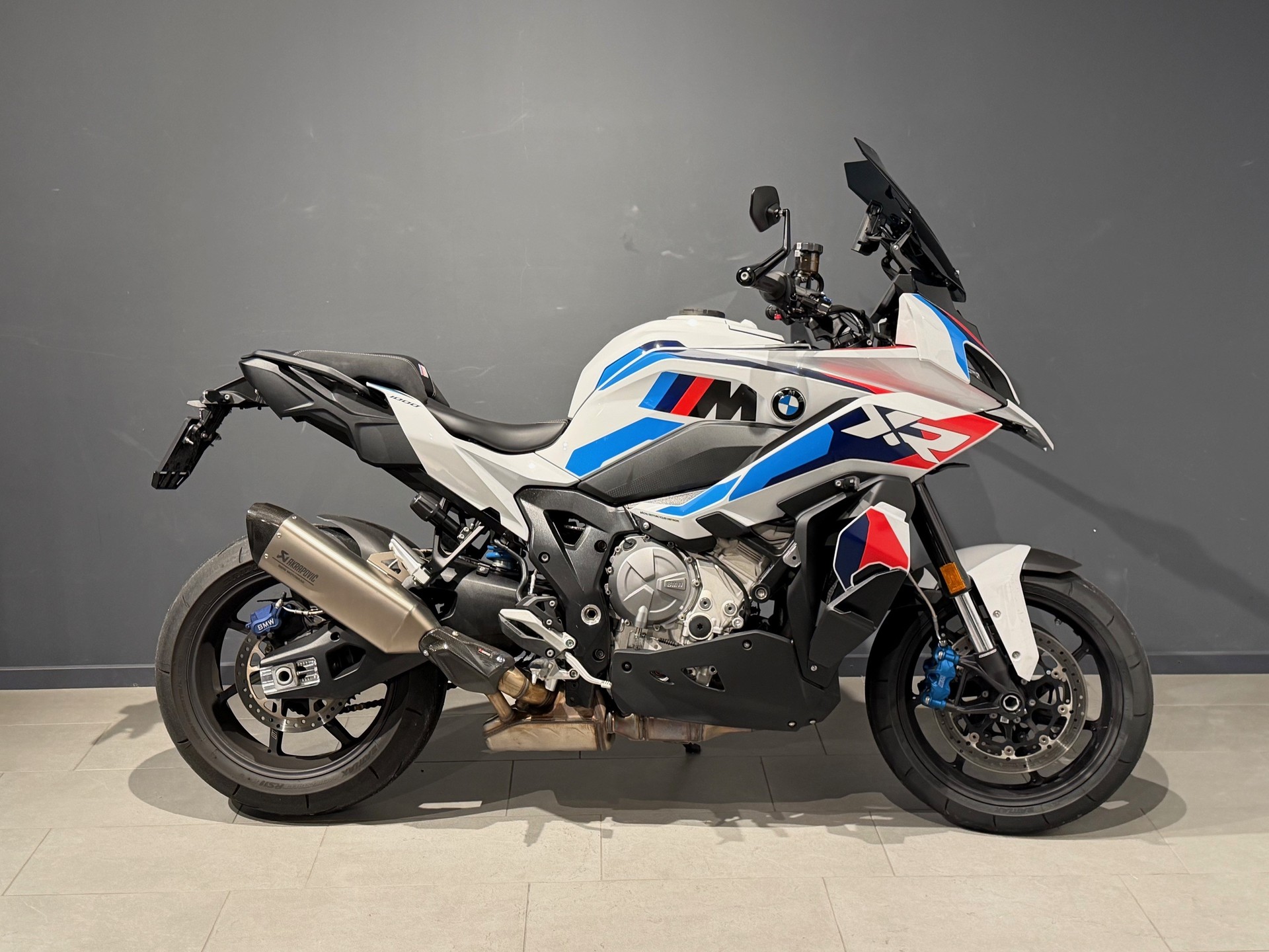 BMW M 1000 XR