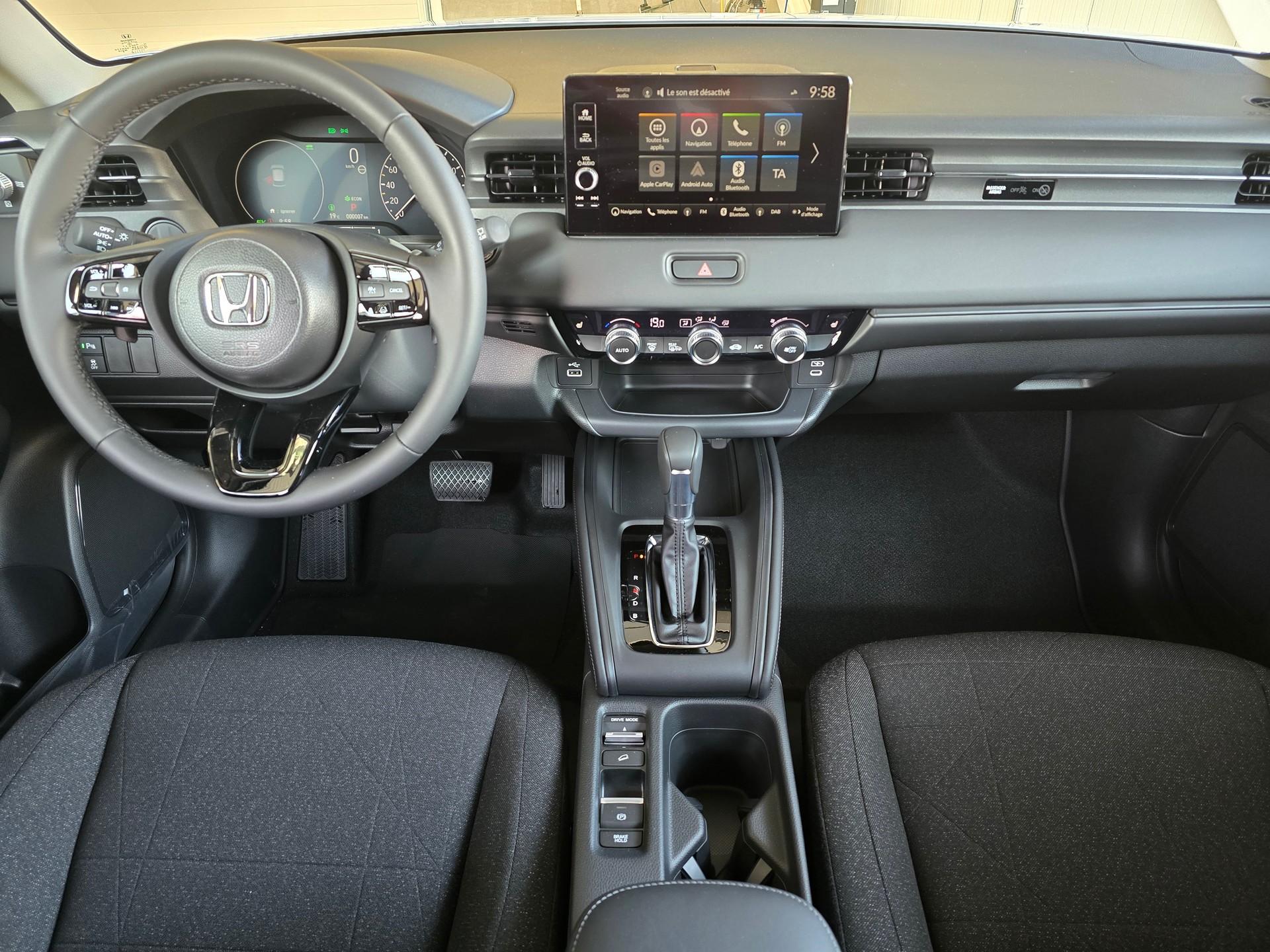 HONDA HR-V 1.5i-MMD Elegance-image-3