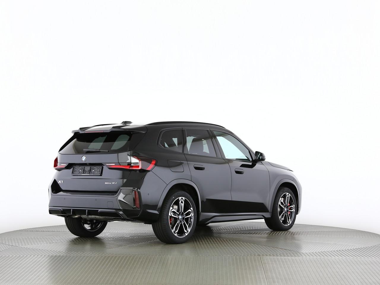 BMW X1 18d sDrive-image-13