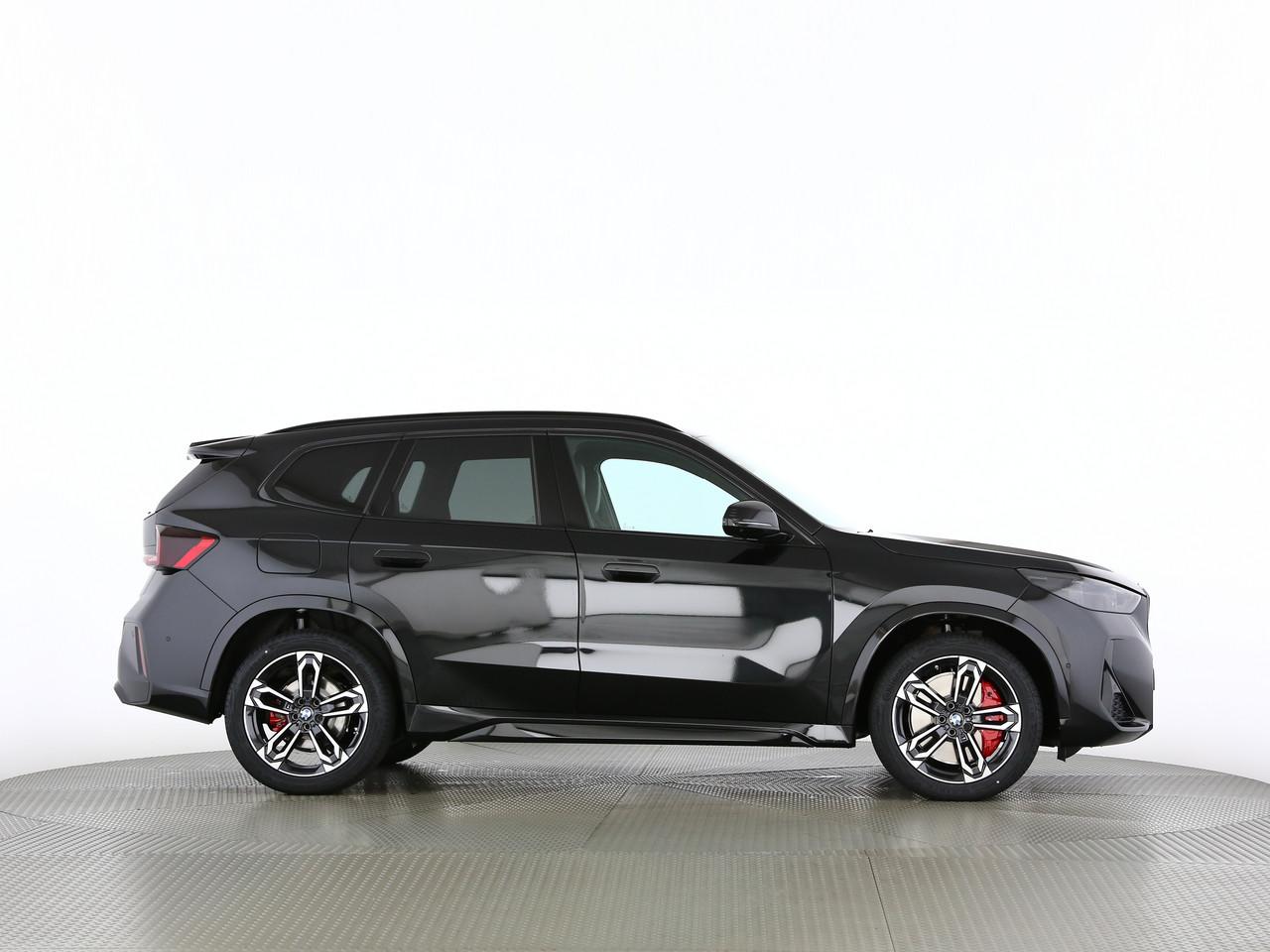 BMW X1 18d sDrive-image-17