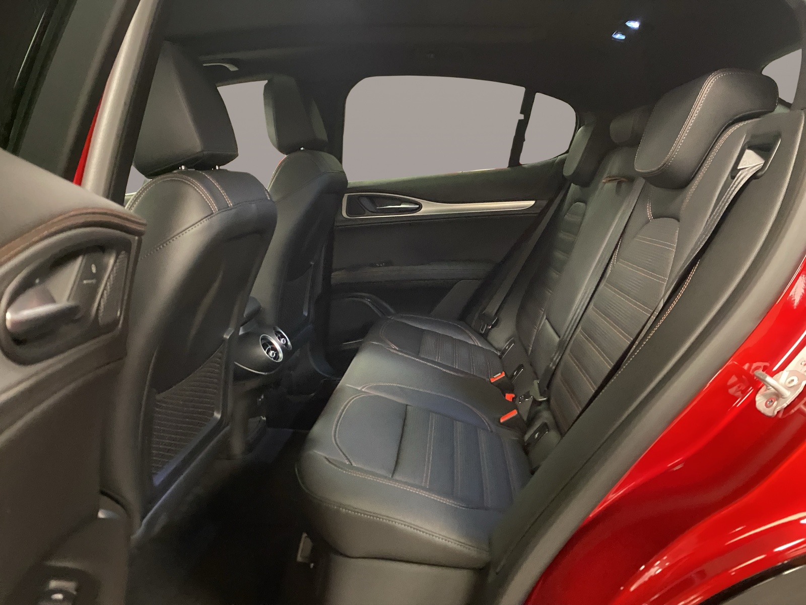 ALFA ROMEO STELVIO 2.0 Q4 280 Intensa-image-10