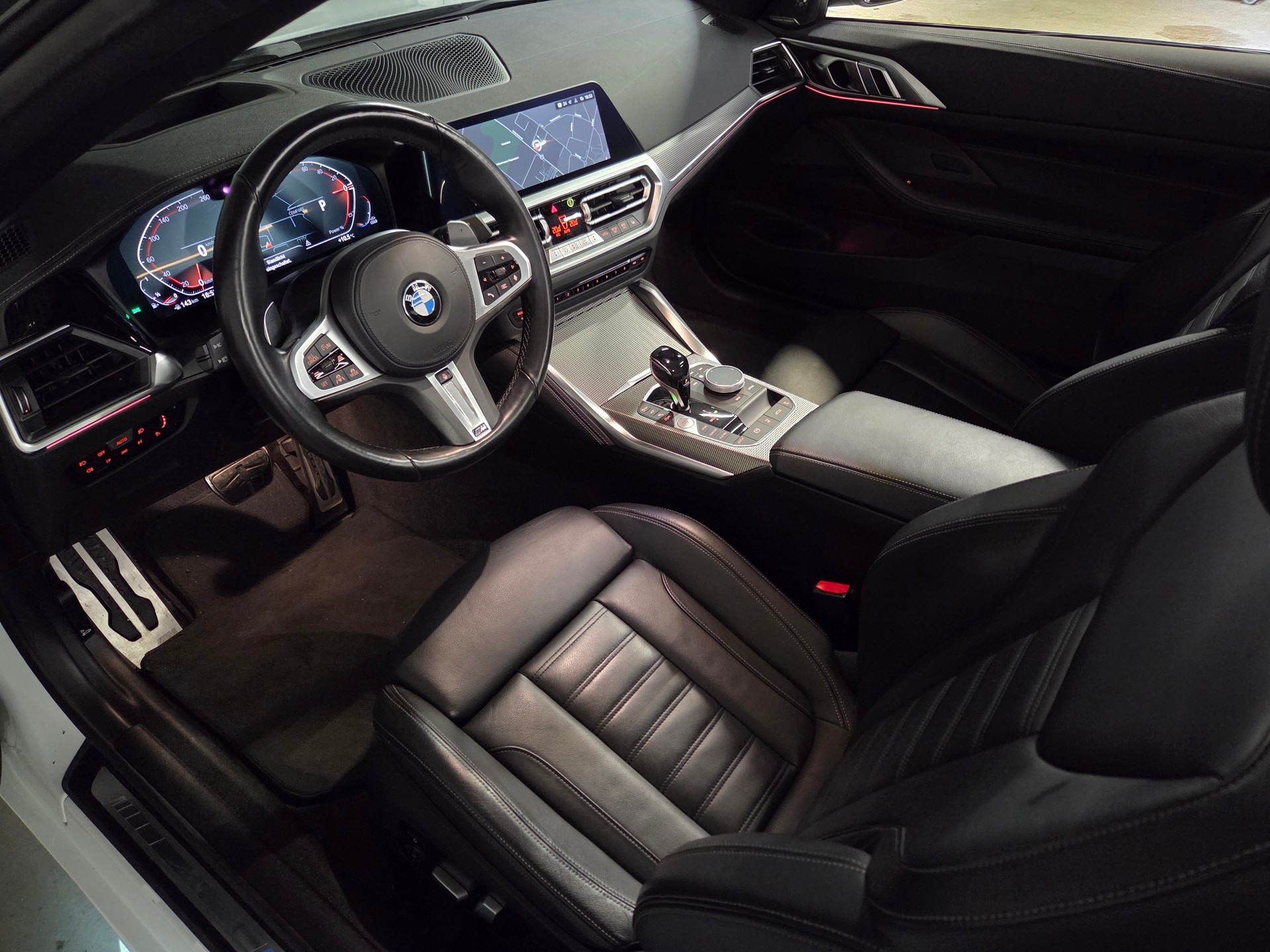 BMW 430i M-Sport Cabrio-image-5