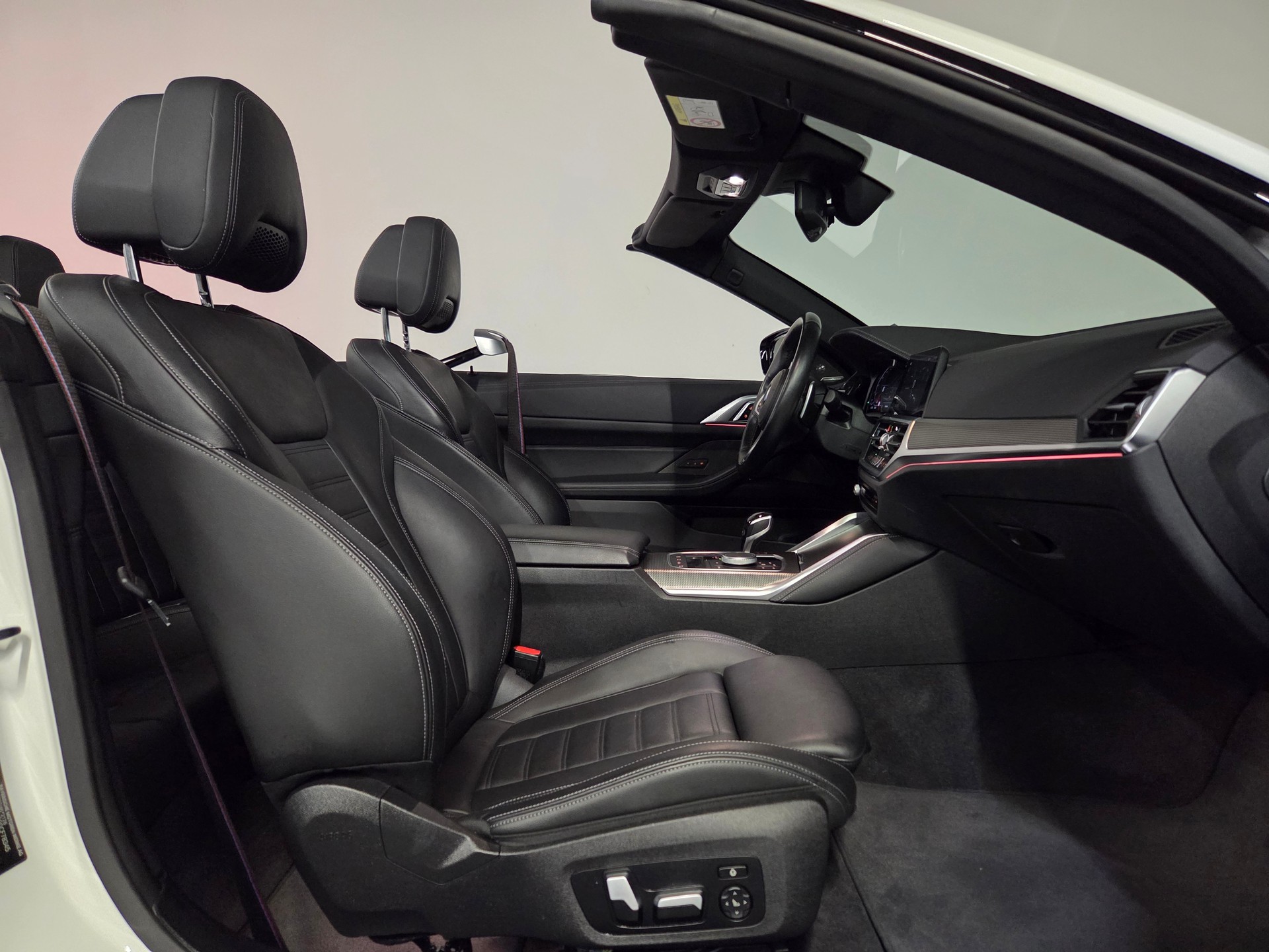 BMW 430i M-Sport Cabrio-image-18