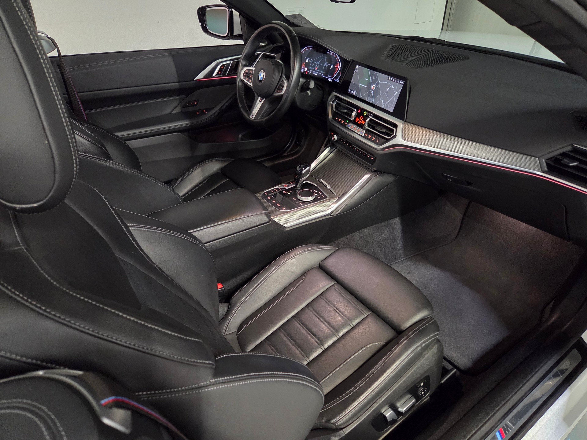 BMW 430i M-Sport Cabrio-image-9