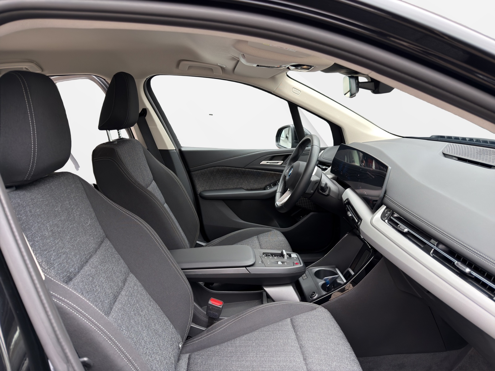BMW 230e xDrive Act. Tourer-image-18