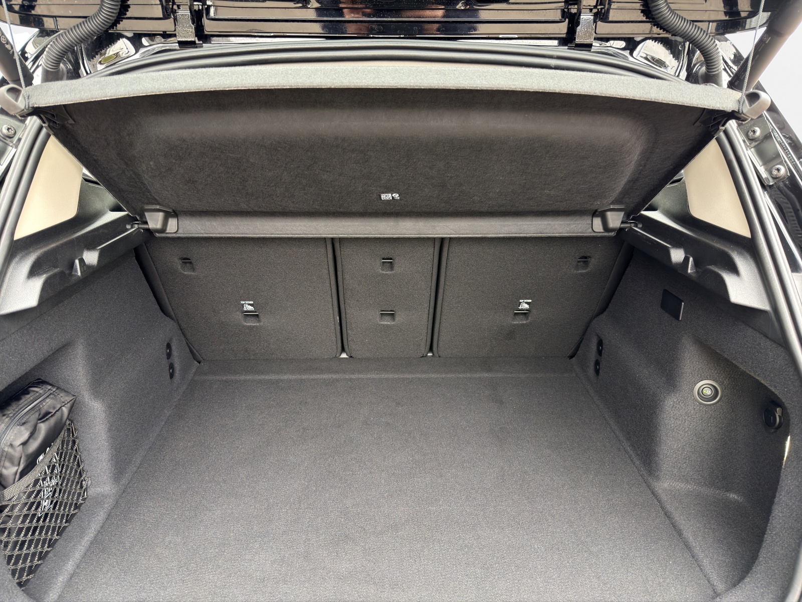 BMW 230e xDrive Act. Tourer-image-9