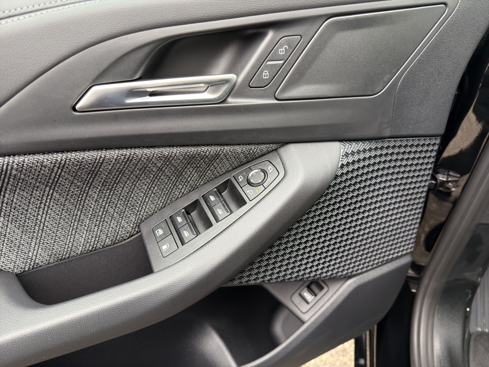 BMW 230e xDrive Act. Tourer-image-20