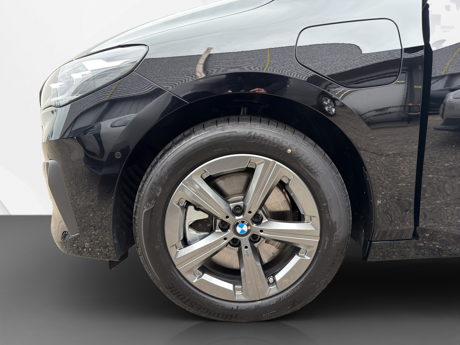 BMW 230e xDrive Act. Tourer-image-11