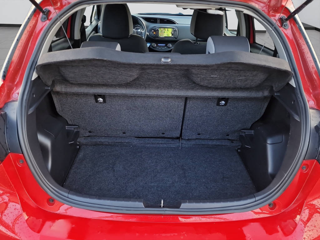 TOYOTA Yaris 1.5 VVT-i HSD Y20-image-15