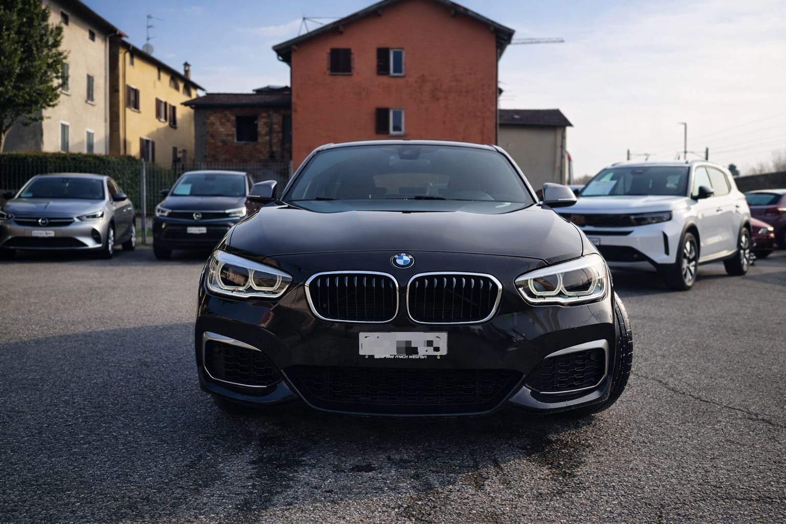 BMW M140i xDrive Steptronic-image-2