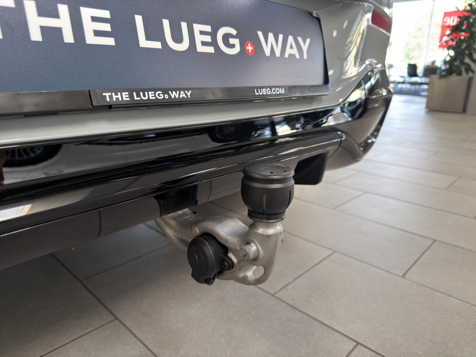 MERCEDES-BENZ GLB 350 4MATIC with EQ Technology-image-15