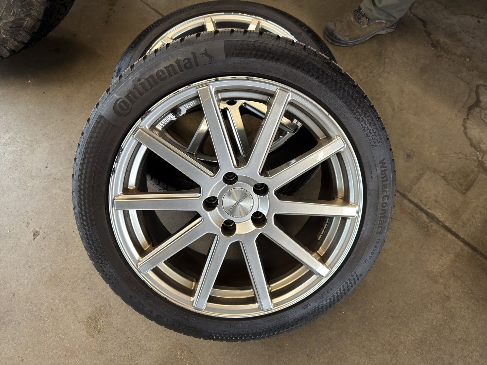 VW Passat Variant 2.0 TSI R-Line Edition 4Motion DSG-image-18