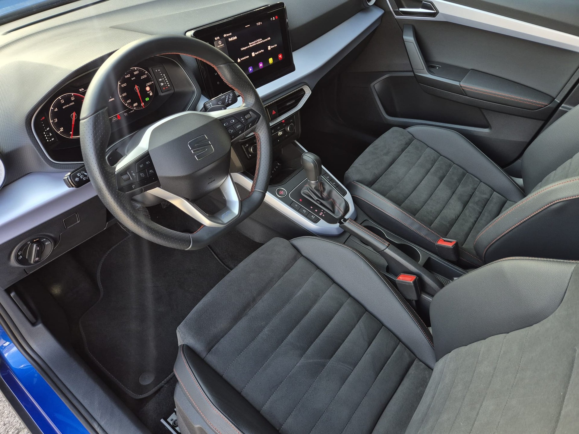 SEAT Arona 1.0 TSI Eco Hola FR DSG-image-8