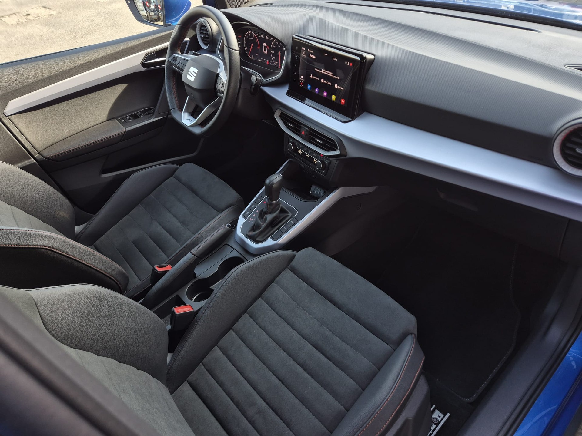 SEAT Arona 1.0 TSI Eco Hola FR DSG-image-11