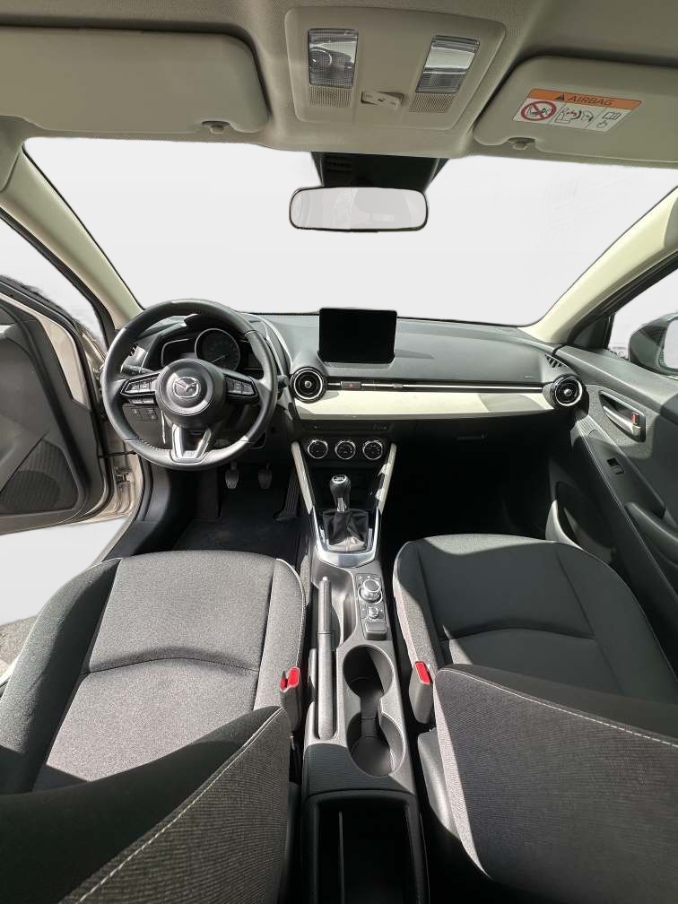MAZDA 2 1.5 90 Center-Line-image-8