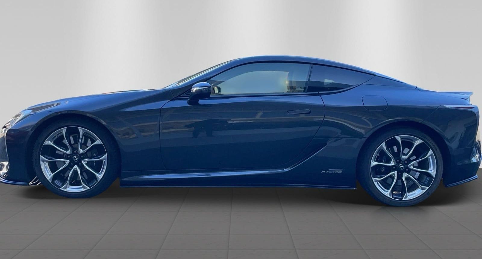 LEXUS LC500H-image-0