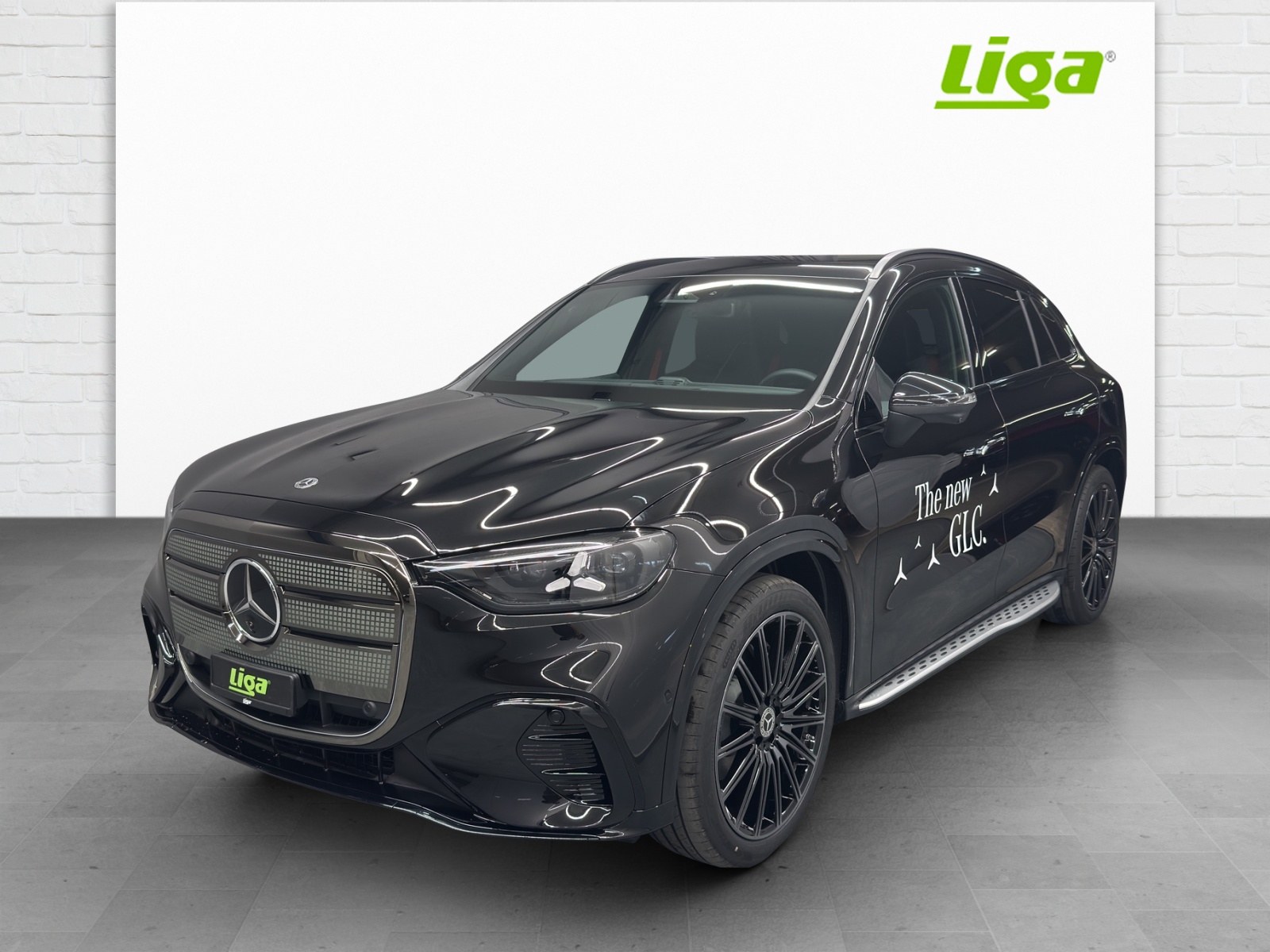 MERCEDES-BENZ GLC 400 4Matic with EQ Technology-showroom-element-1