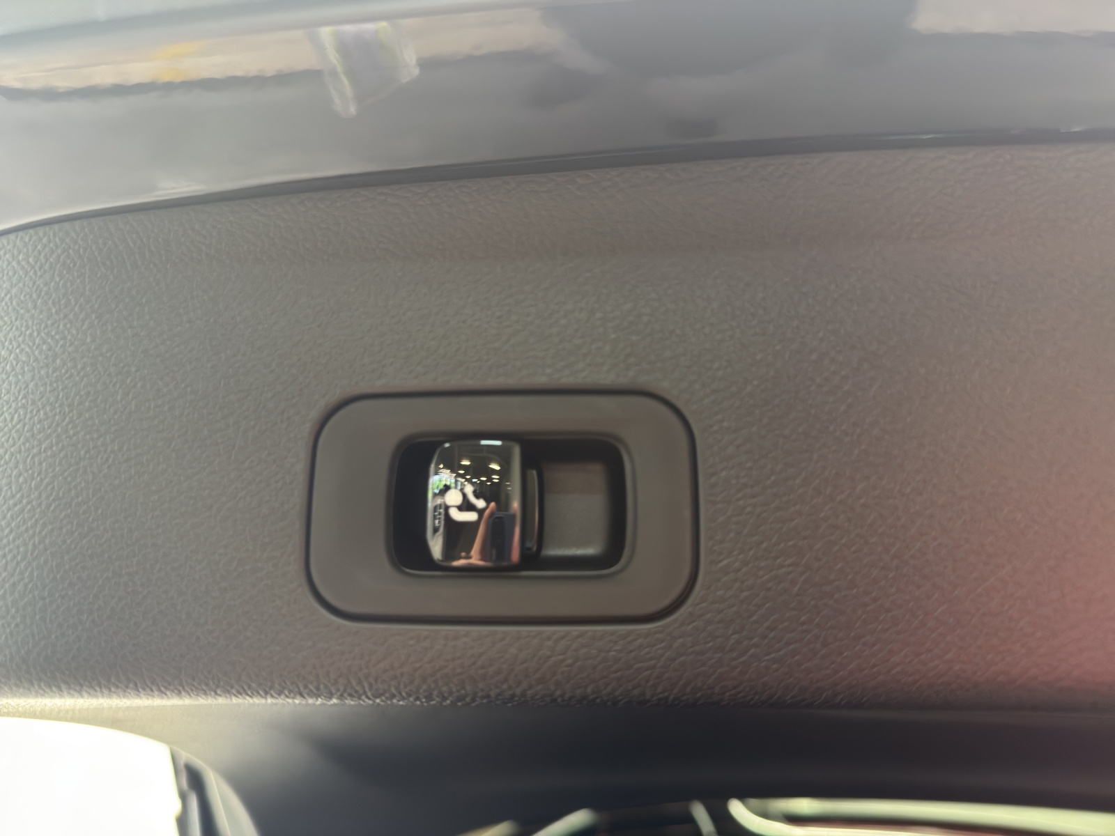 MERCEDES-BENZ GLC 400 4Matic with EQ Technology-image-12