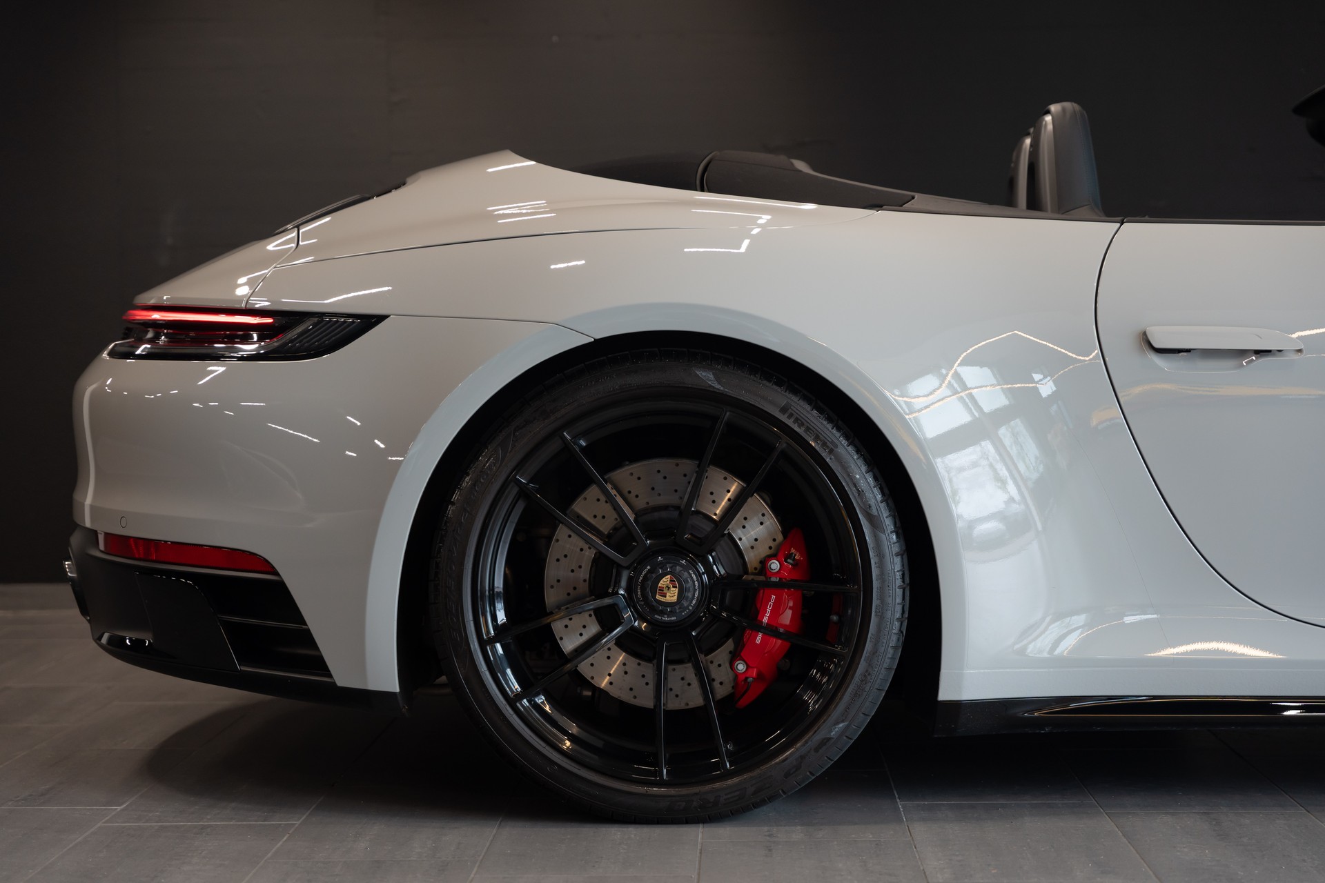 PORSCHE 911 Carrera GTS Cabriolet PDK / GTS Sitze / Kreide / Sport Chrono uvm.-image-7