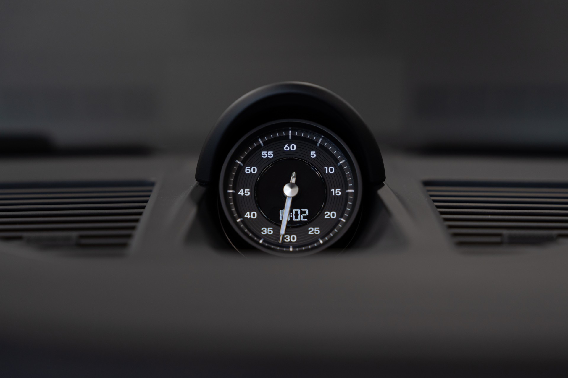 PORSCHE 911 Carrera GTS Cabriolet PDK / GTS Sitze / Kreide / Sport Chrono uvm.-image-14