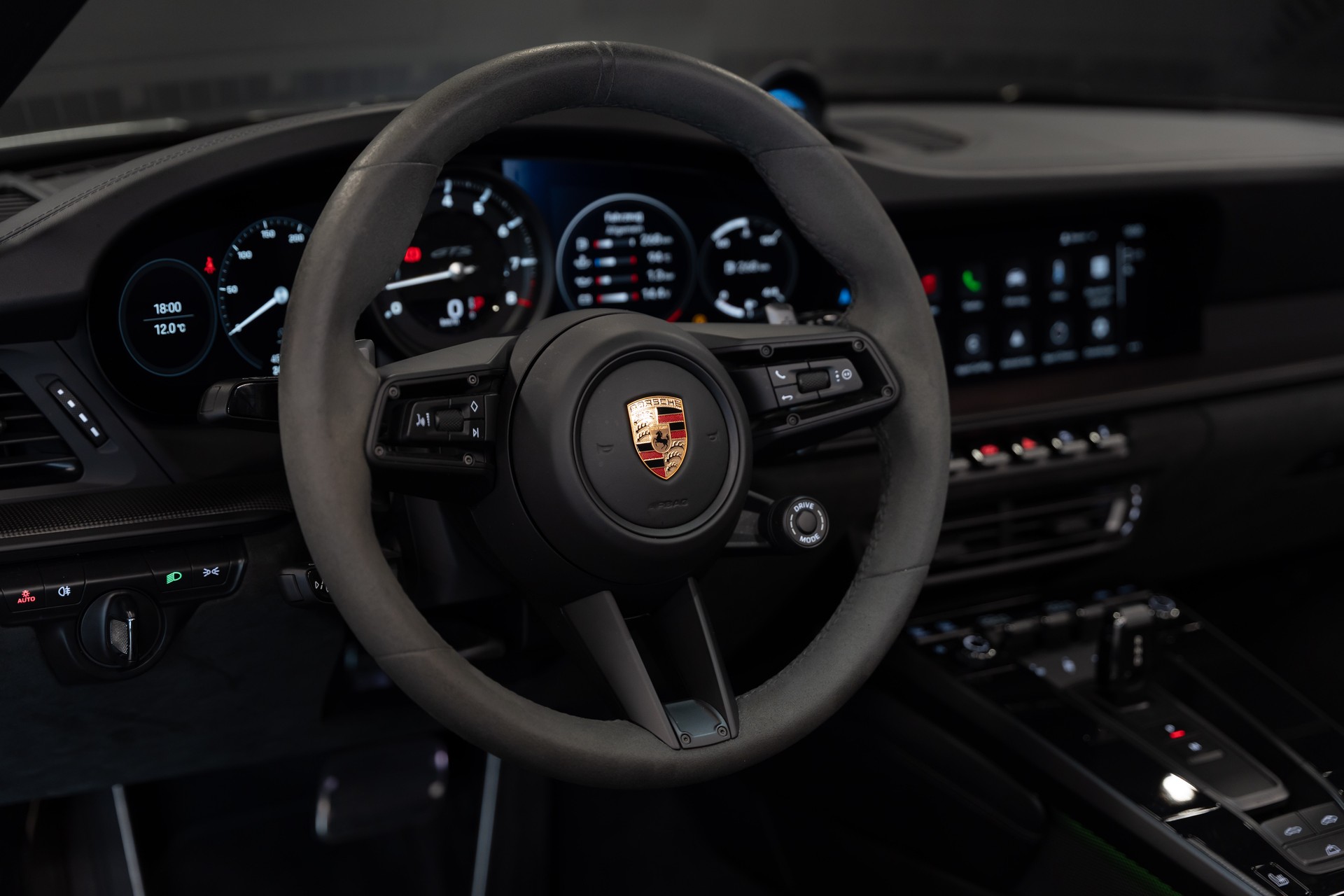 PORSCHE 911 Carrera GTS Cabriolet PDK / GTS Sitze / Kreide / Sport Chrono uvm.-image-13