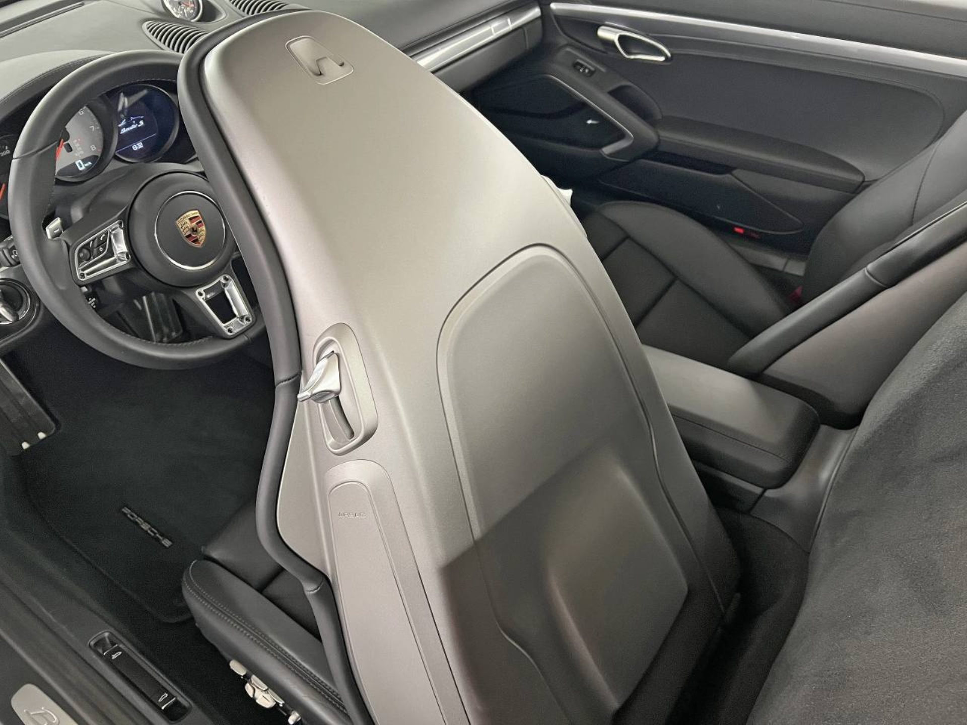 PORSCHE 718 Boxster S-image-22