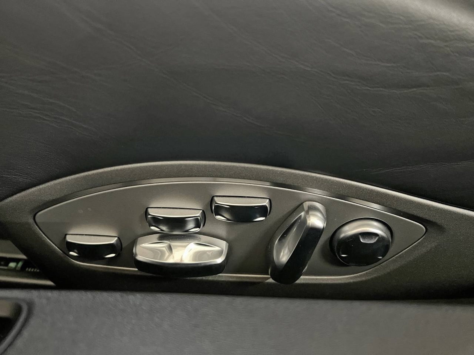 PORSCHE 718 Boxster S-image-21