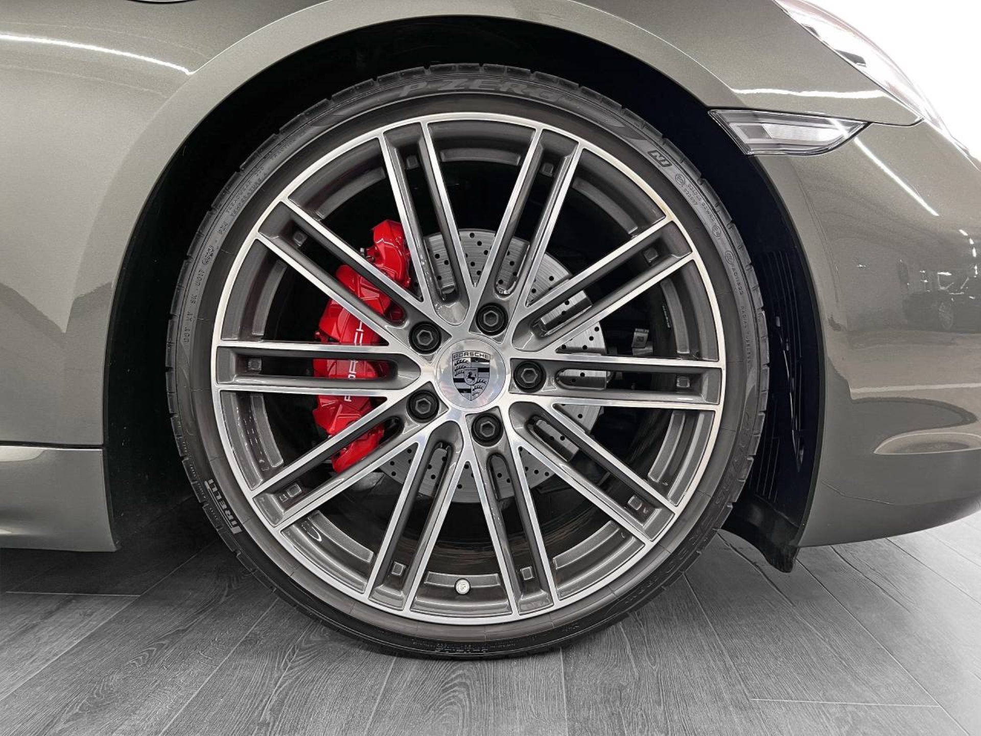 PORSCHE 718 Boxster S-image-11