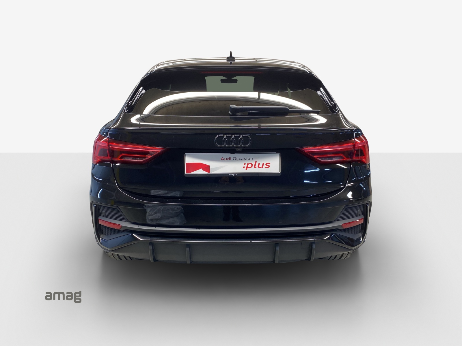 AUDI Q3 Sportback 45 TFSI e S line Attraction S-tronic-image-3