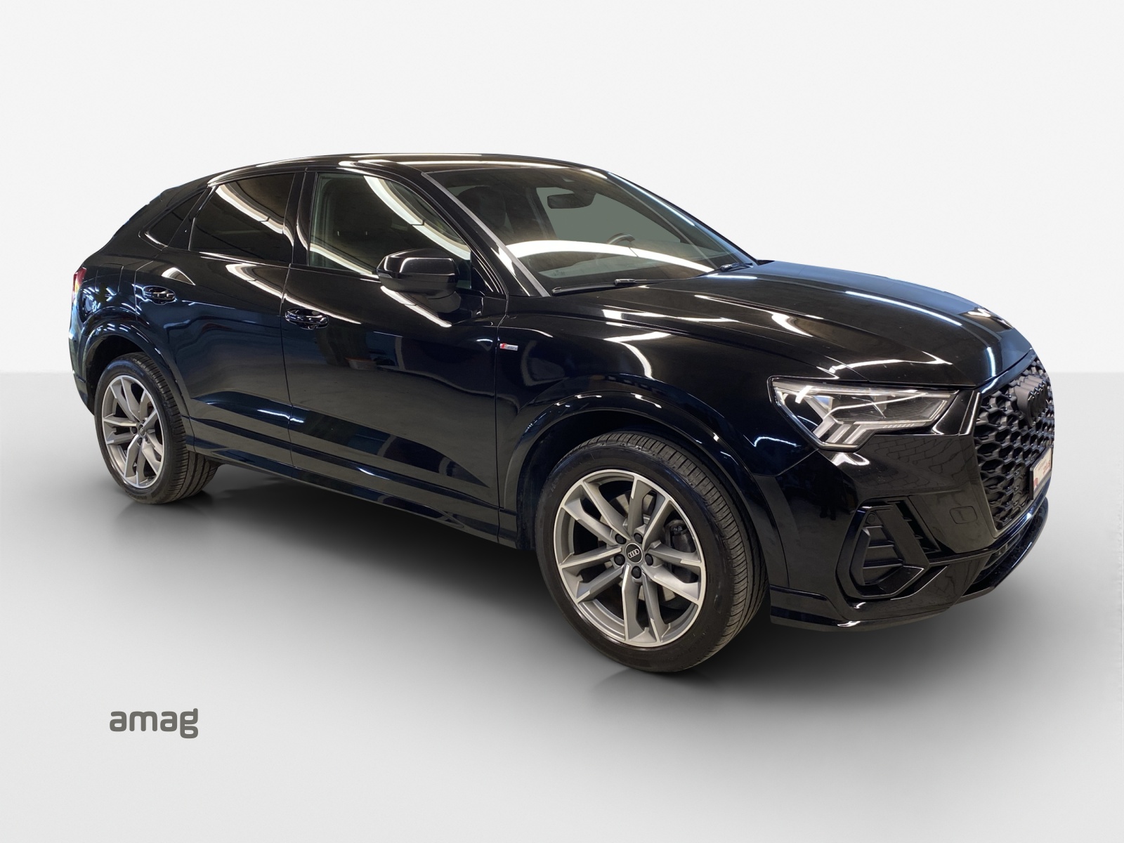 AUDI Q3 Sportback 45 TFSI e S line Attraction S-tronic-image-5