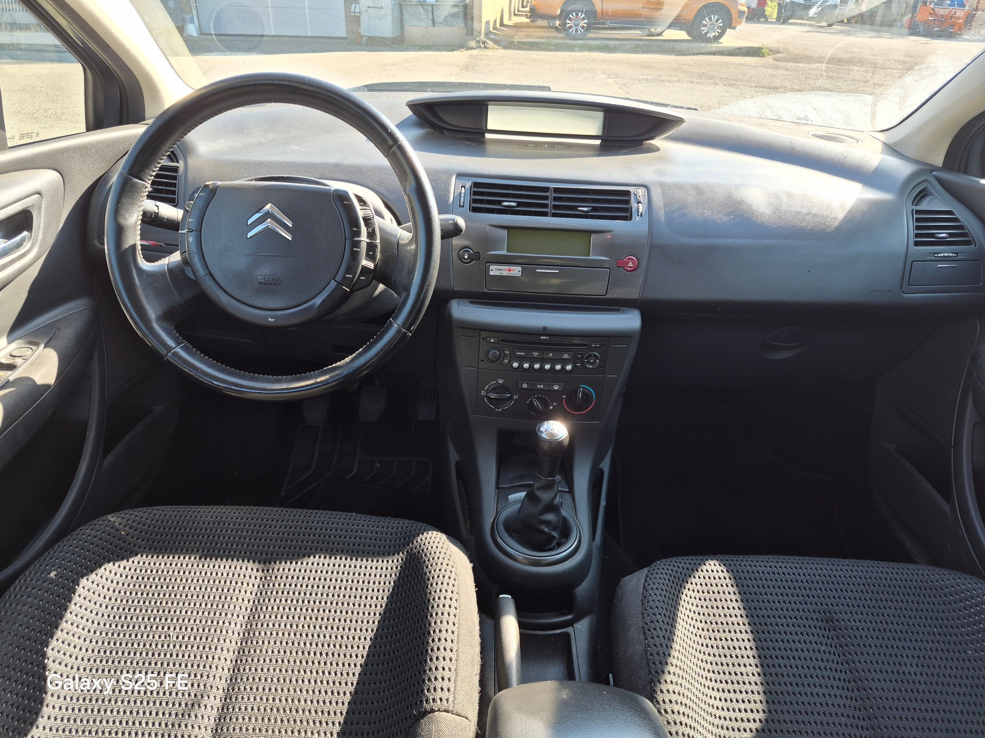 CITROEN C4 Berline 1.6i 16V VTR (Pack)-image-7