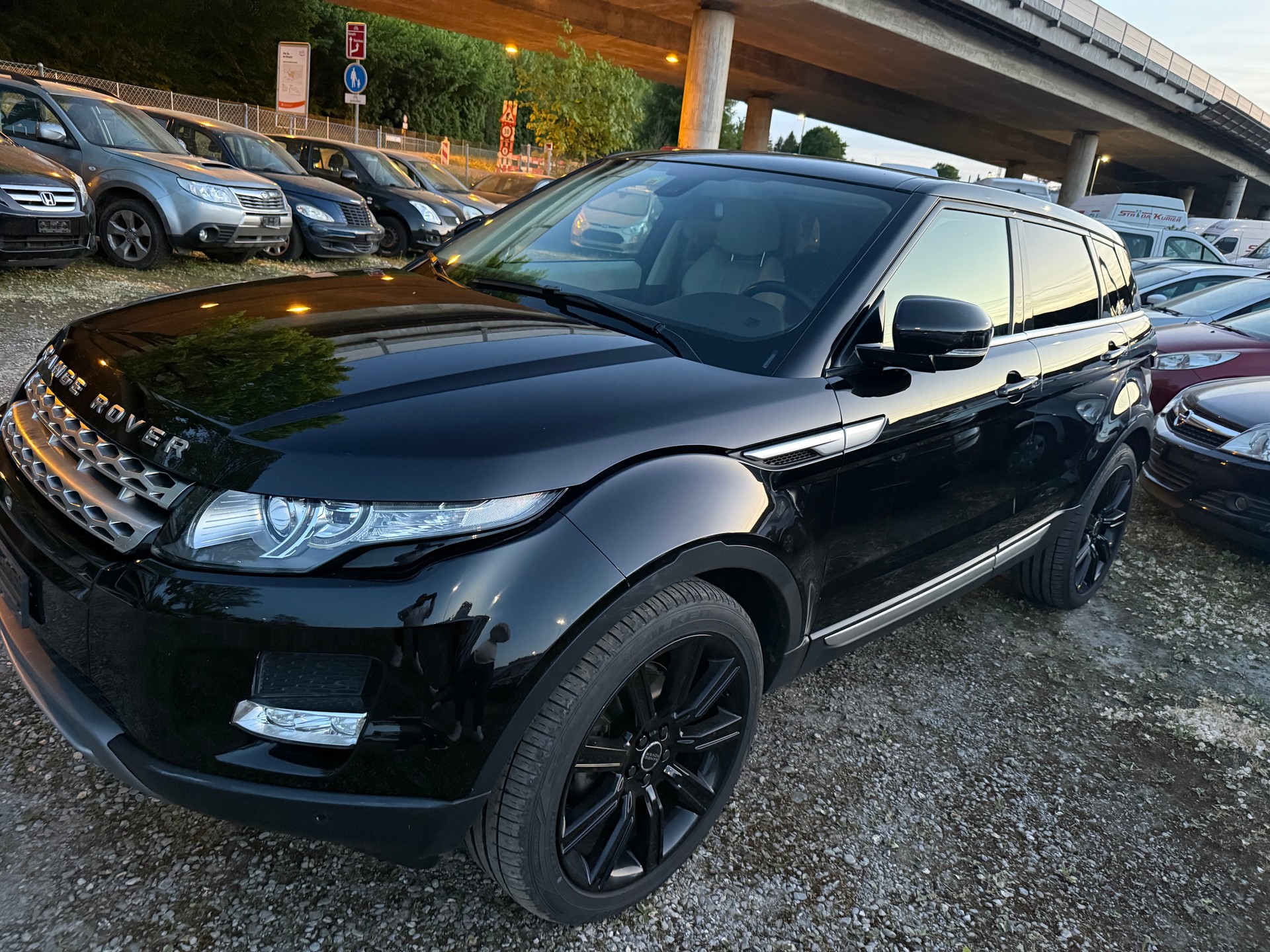 LAND ROVER Range Rover Evoque 2.2 SD4 Dynamic-image-8