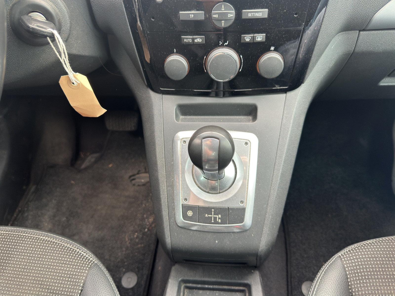 OPEL Zafira 1.8i 16V Sport-image-10