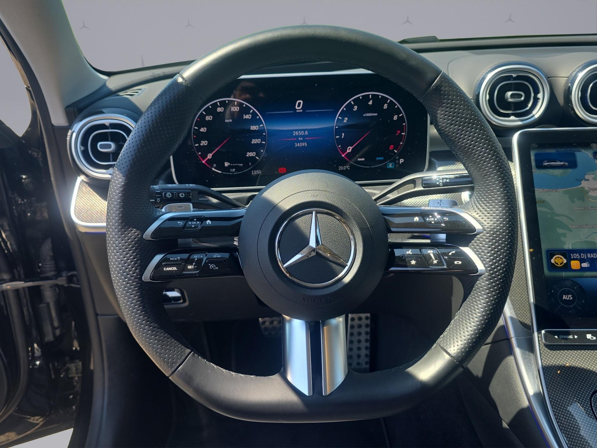 MERCEDES-BENZ C 200 AMG Line 4matic Kombi-image-10