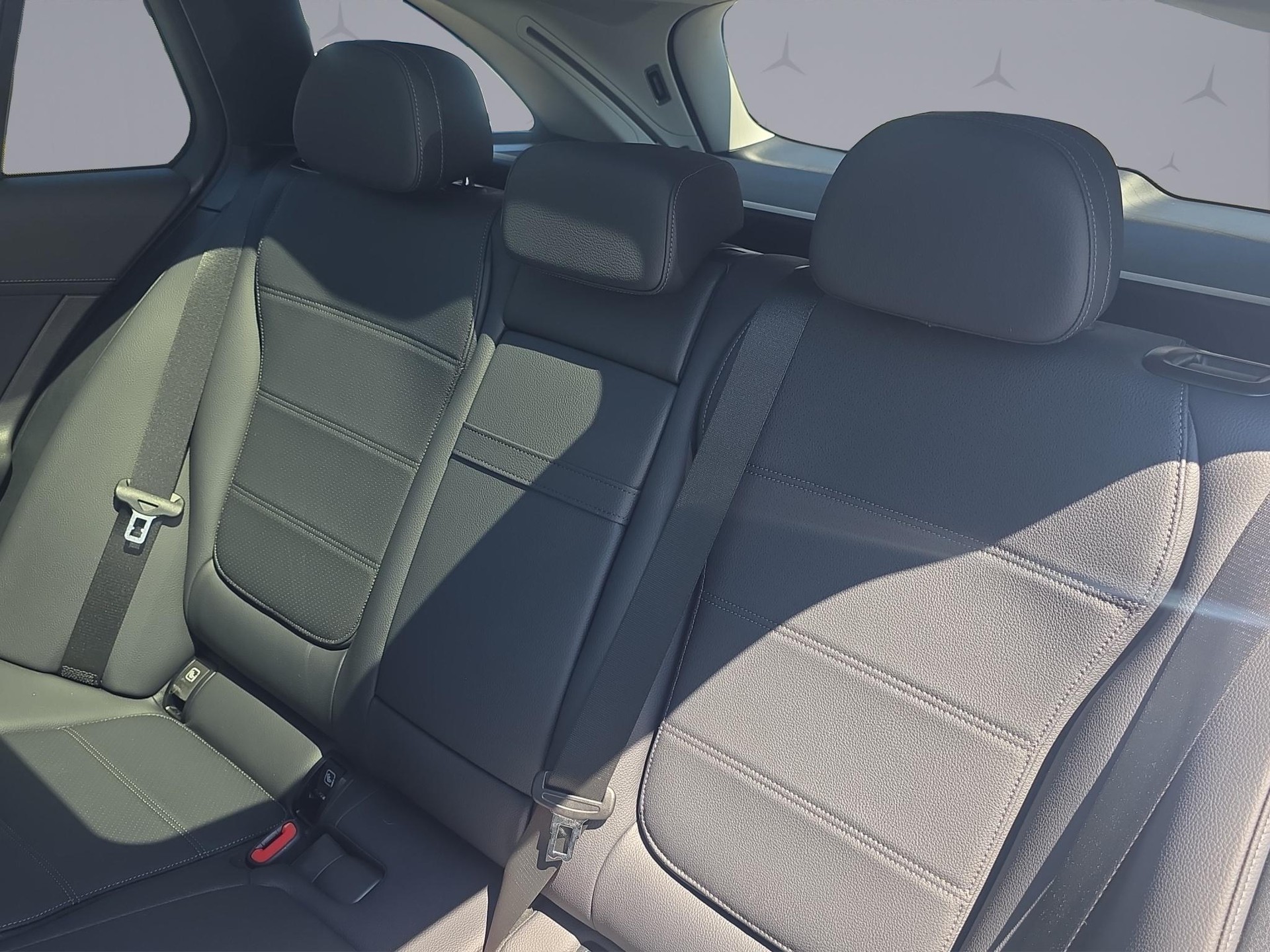 MERCEDES-BENZ C 200 AMG Line 4matic Kombi-image-9