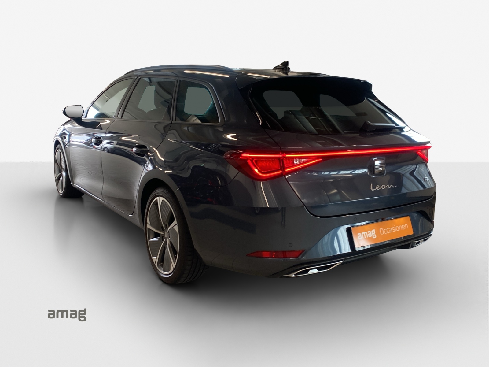SEAT Leon ST 1.5 eTSI mHEV DSG Hola FR-image-2