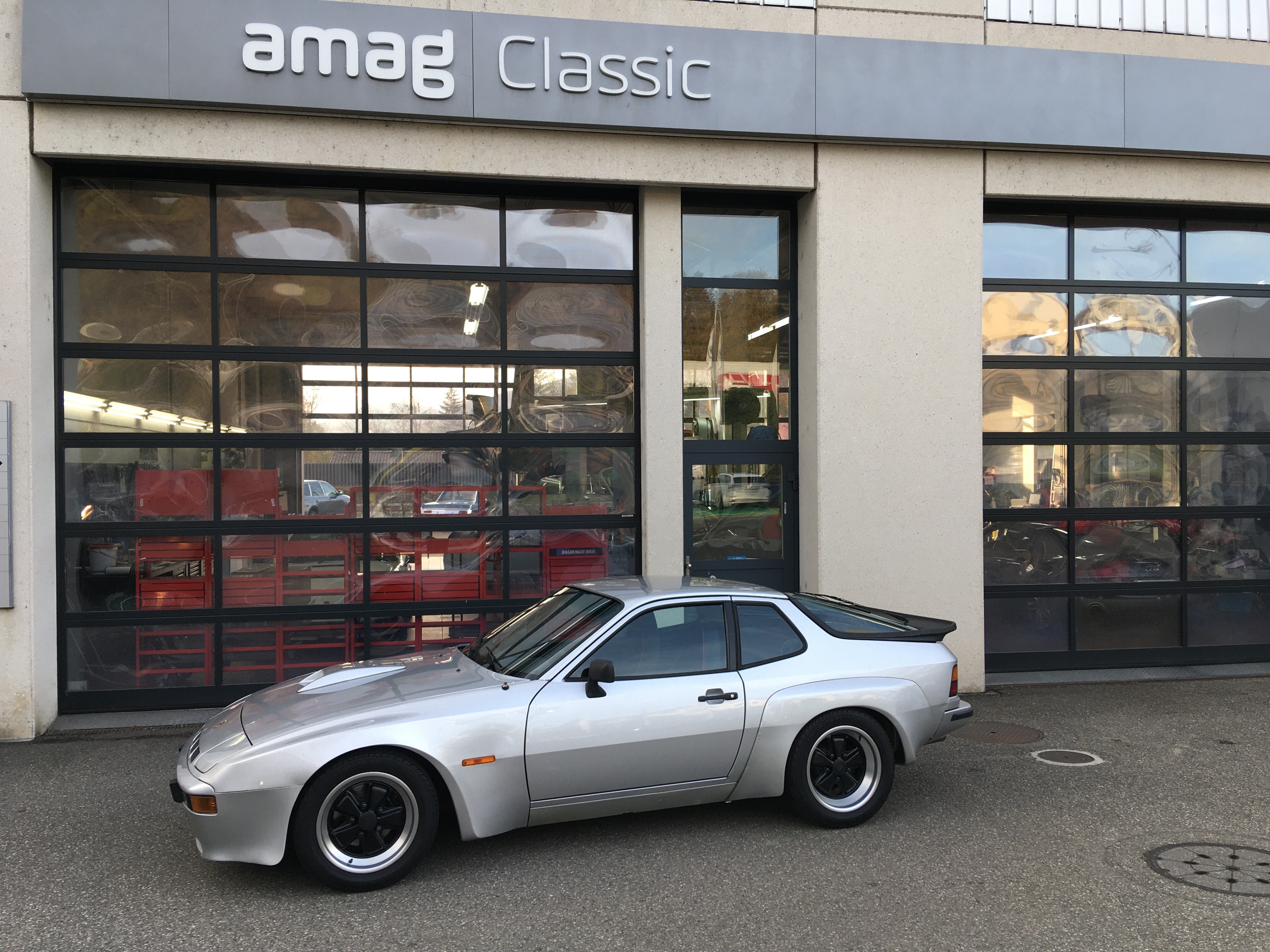 Car photo