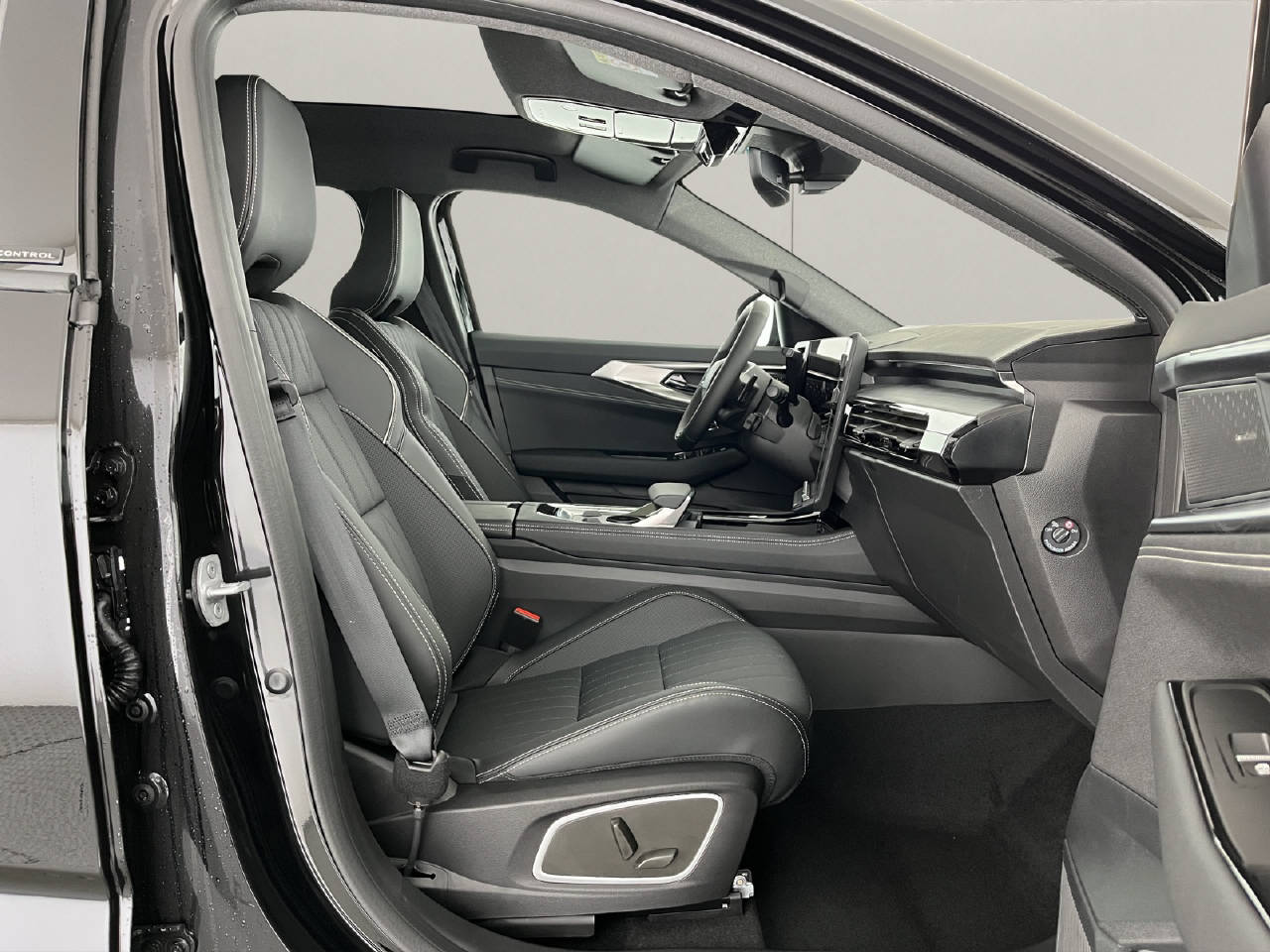 RENAULT Espace 1.2 E-Tech iconic 7P-image-15