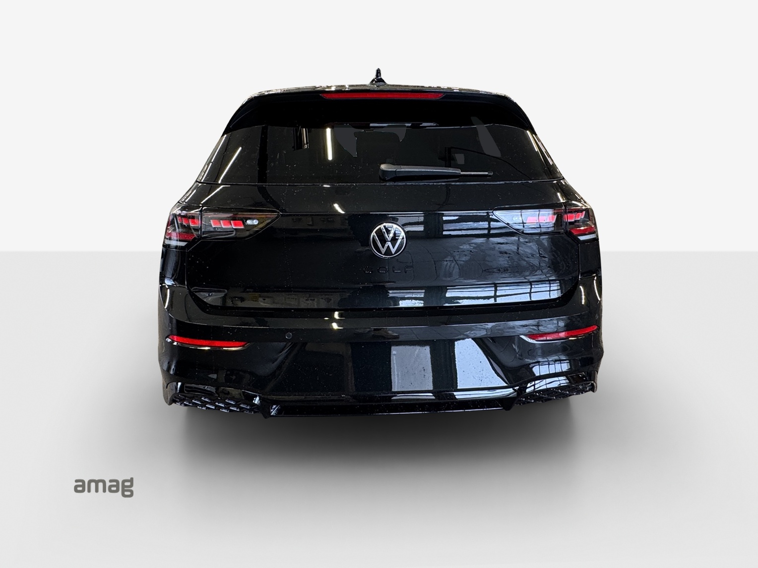 VW Golf 1.5 e TSI mHEV R-Line DSG-image-3