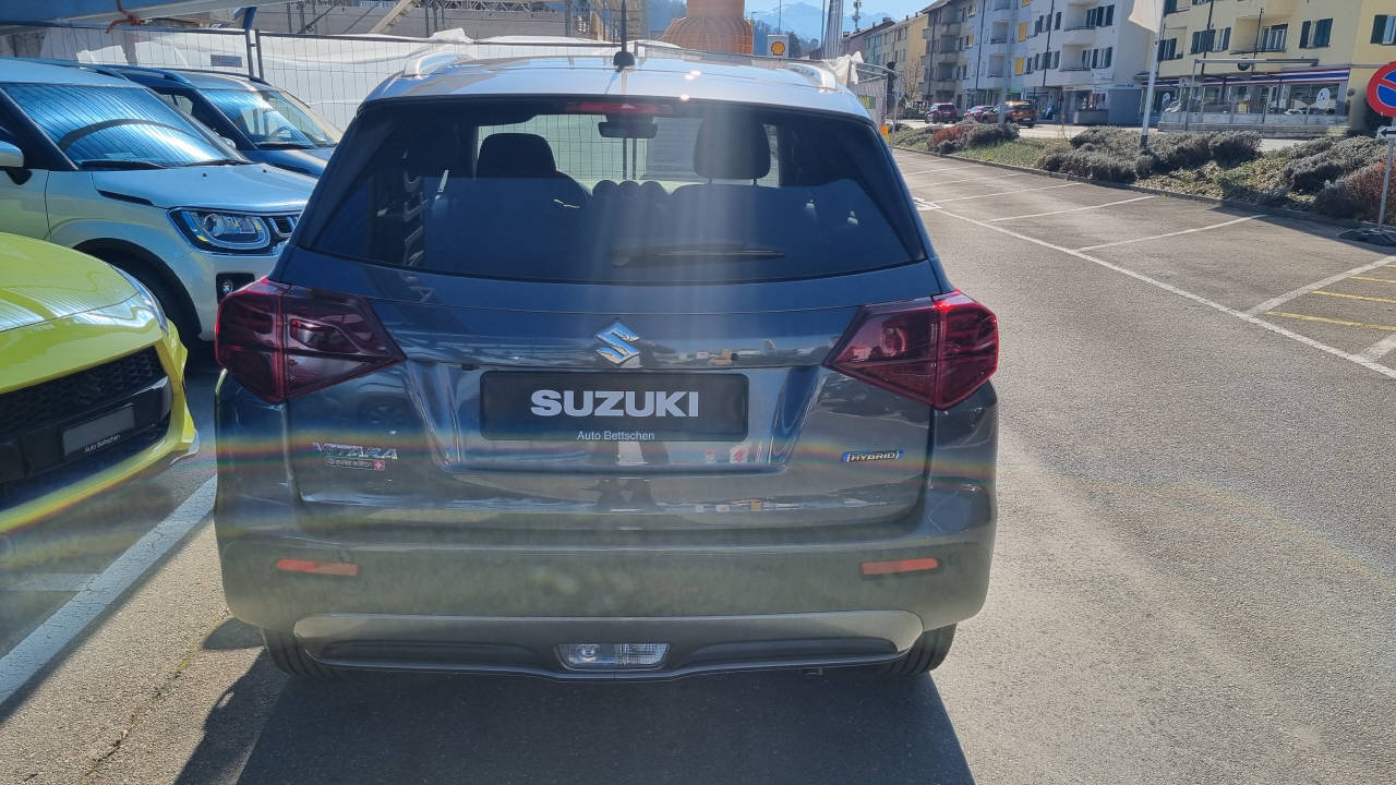 SUZUKI Vitara 1.5 Compact+ Hybrid 4x4-image-4