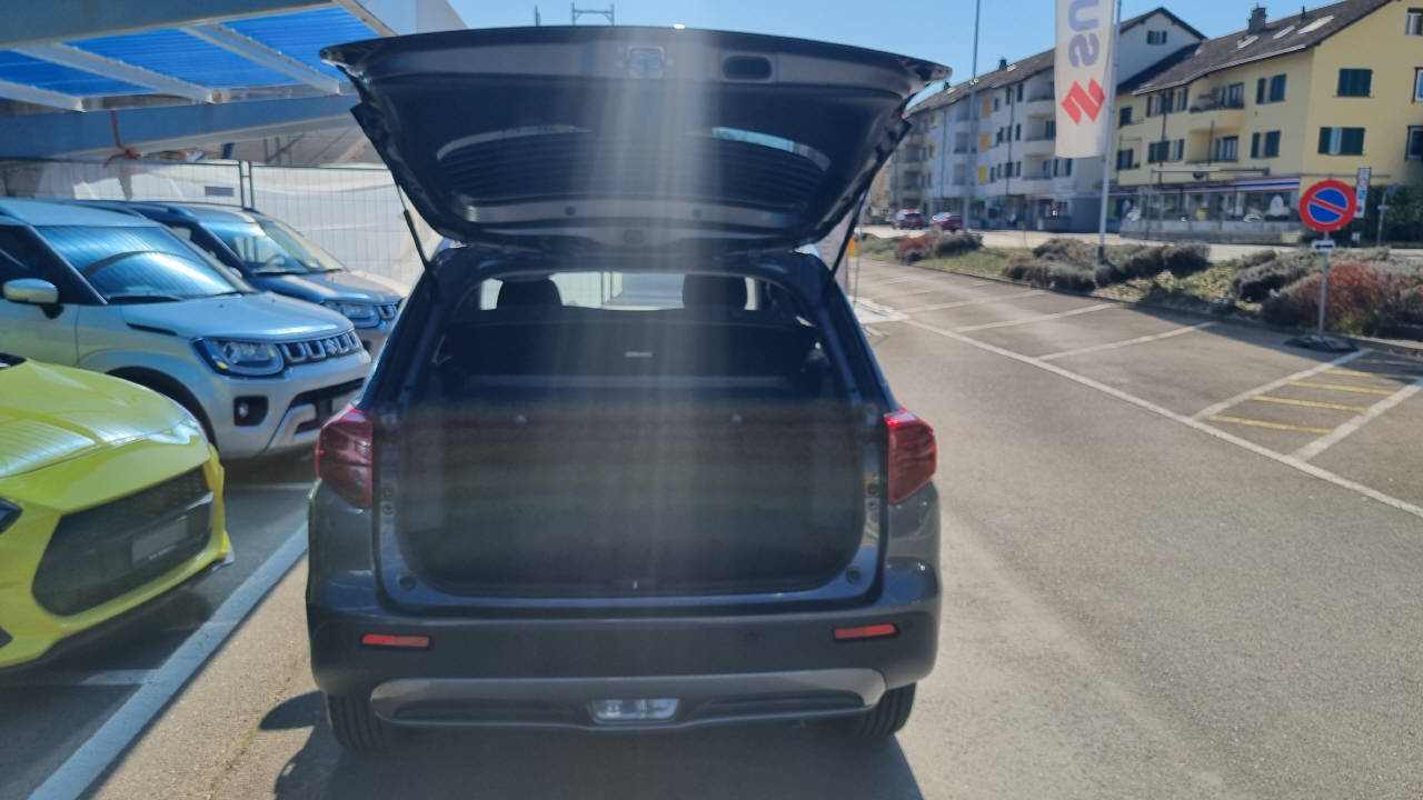 SUZUKI Vitara 1.5 Compact+ Hybrid 4x4-image-7