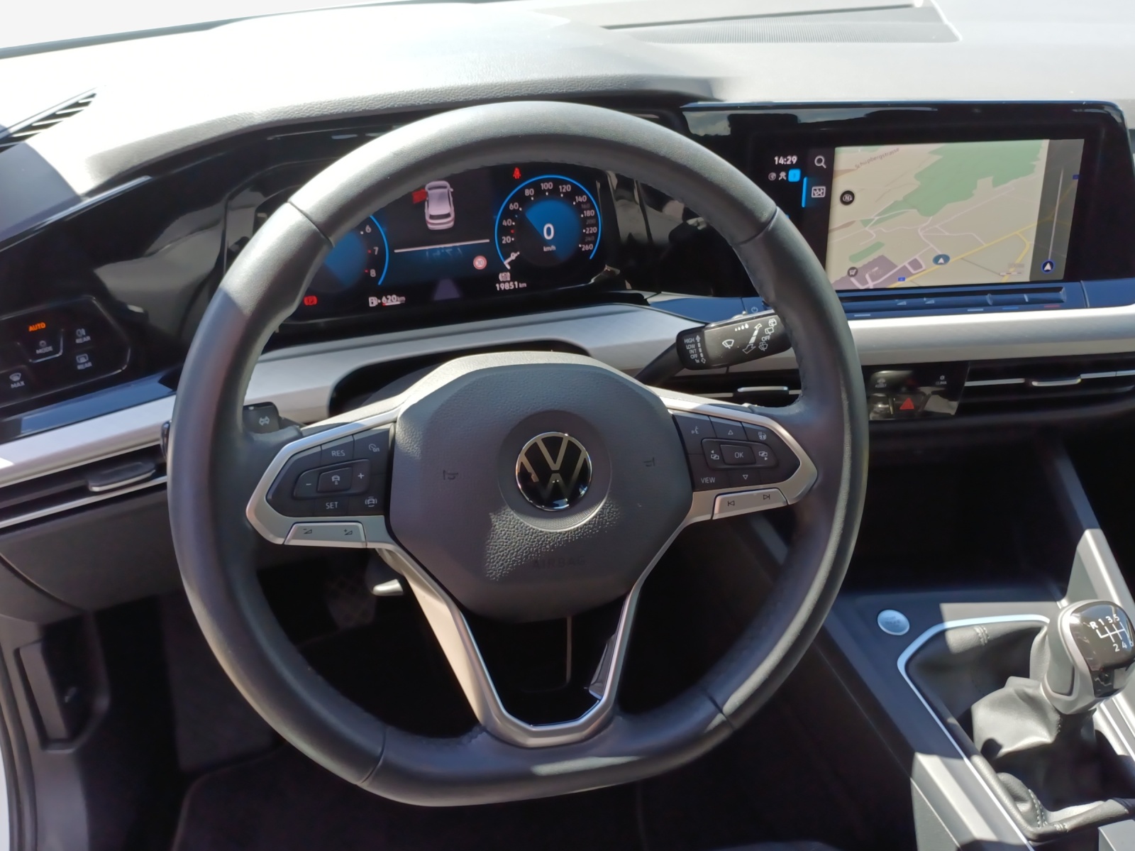 VW Golf 1.5 TSI ACT Life-image-9