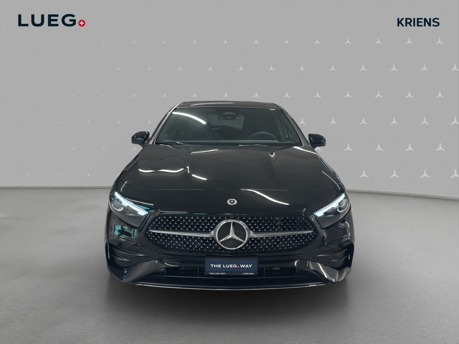 MERCEDES-BENZ A 250 4M - AMG / DISTRONIC / 360 Grad Kamera / Head-Up Display / Panorama-Dach-image-6