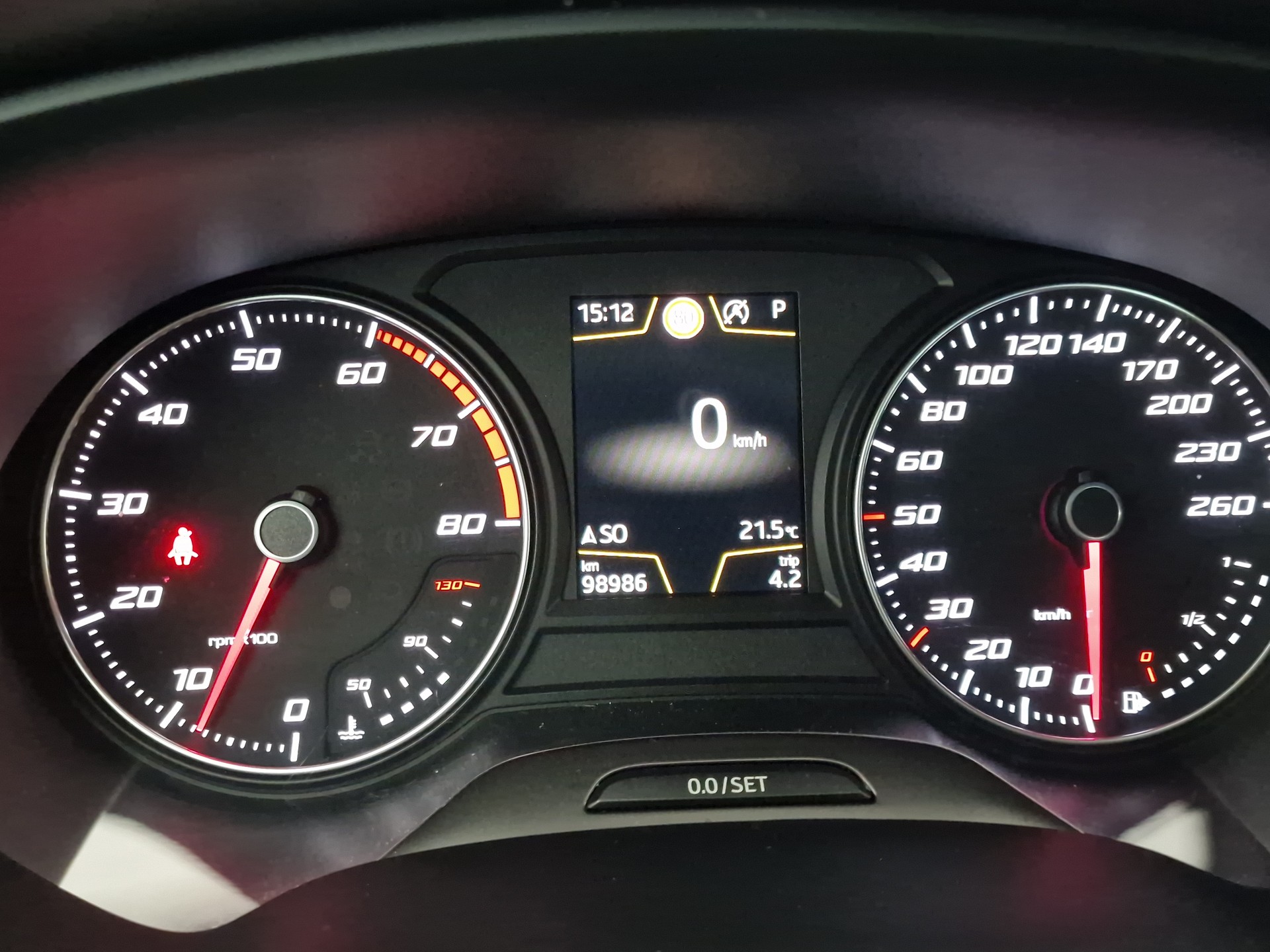 SEAT Leon 1.4 TSI ACT FR Evolution DSG-image-13