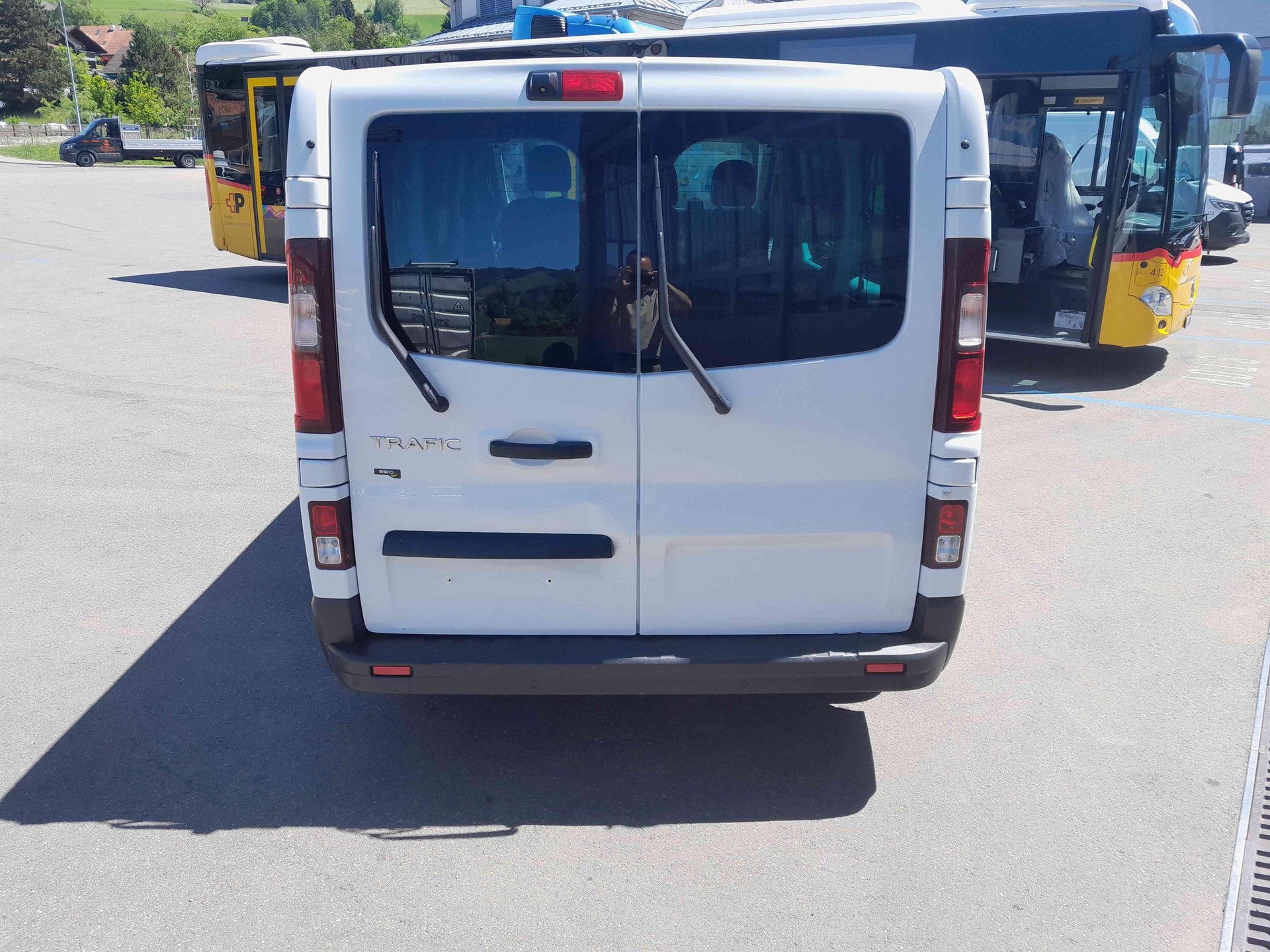 RENAULT Trafic Passenger 1.6 dCi TwinTurbo Authentique-image-12