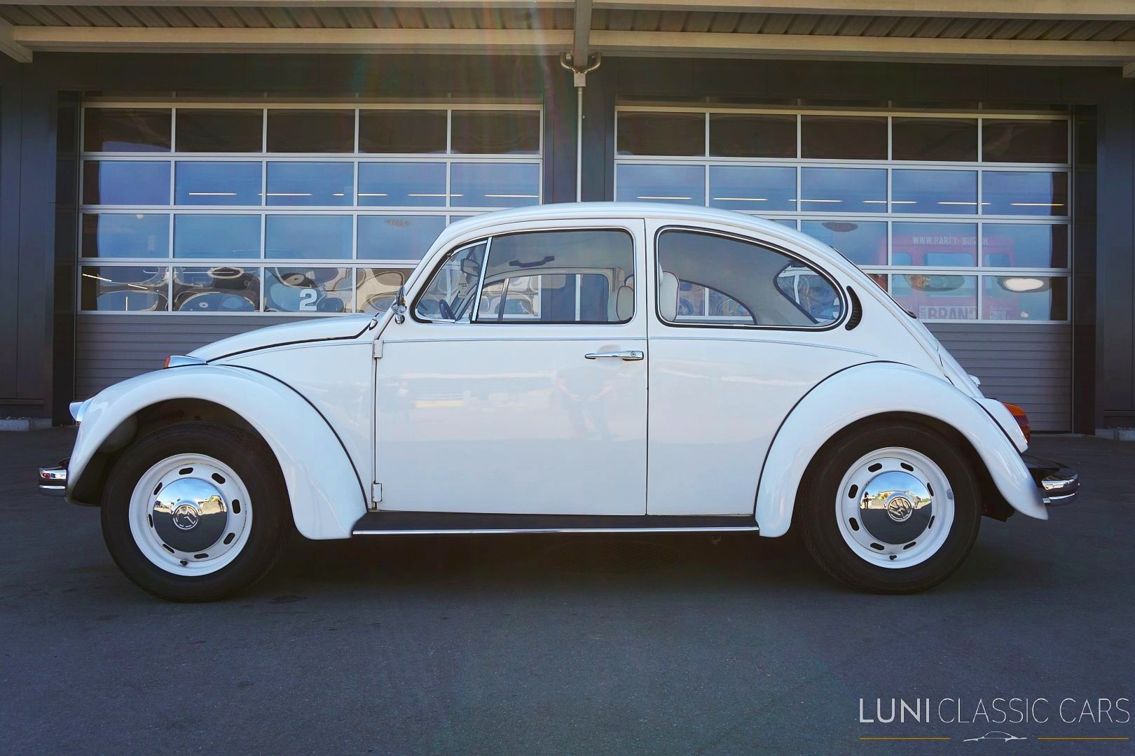 VW Käfer 1300-showroom-element-2