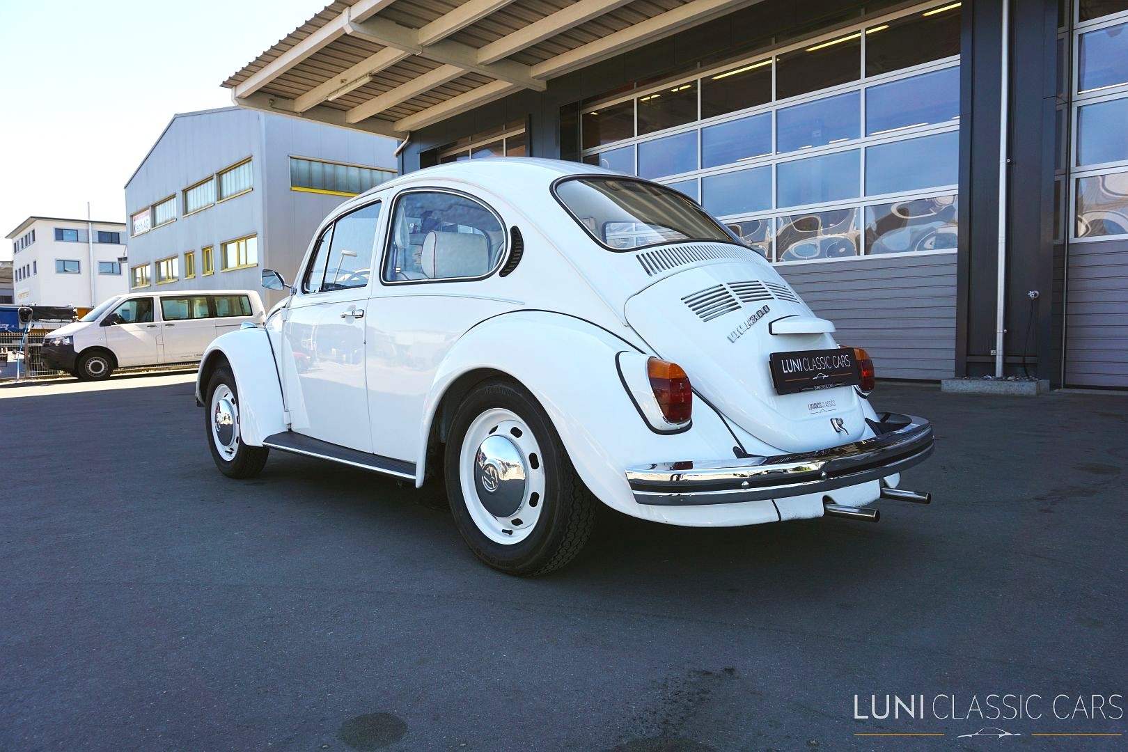 VW Käfer 1300-showroom-element-3